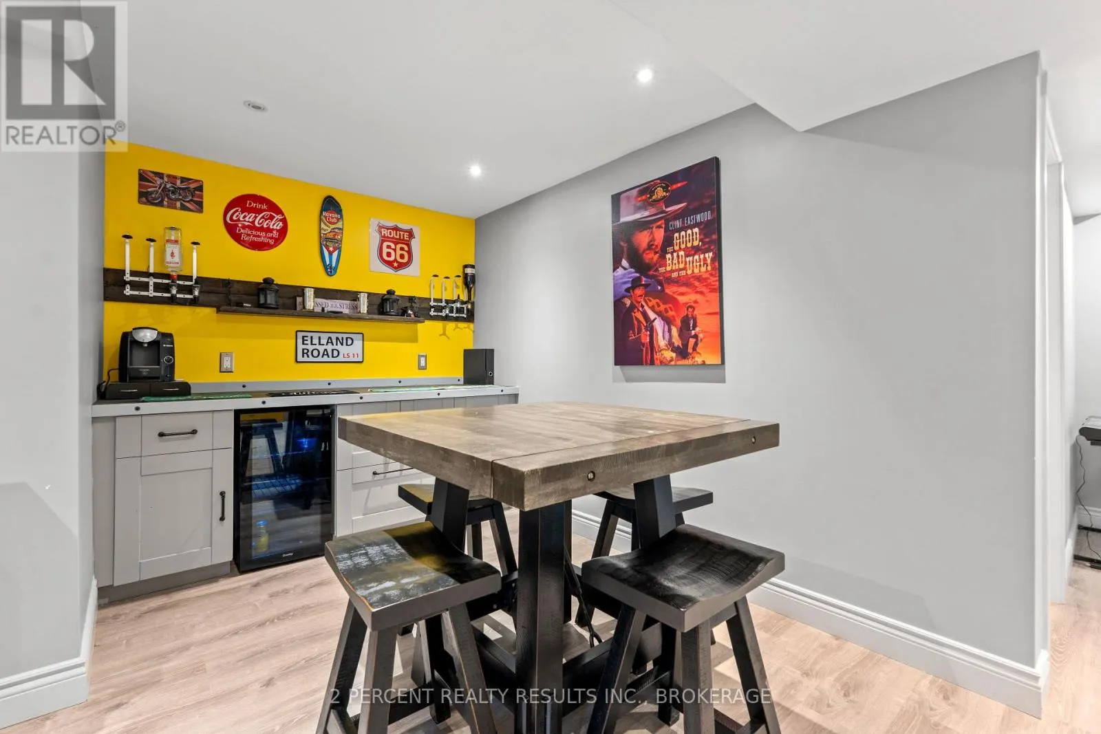 1405 FISHER CRESCENT