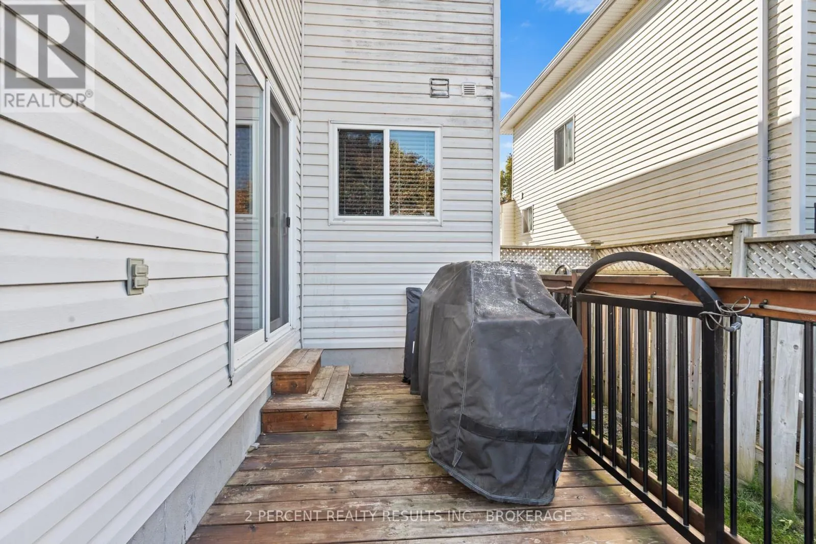 1405 FISHER CRESCENT