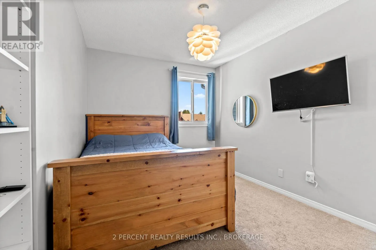 1405 FISHER CRESCENT