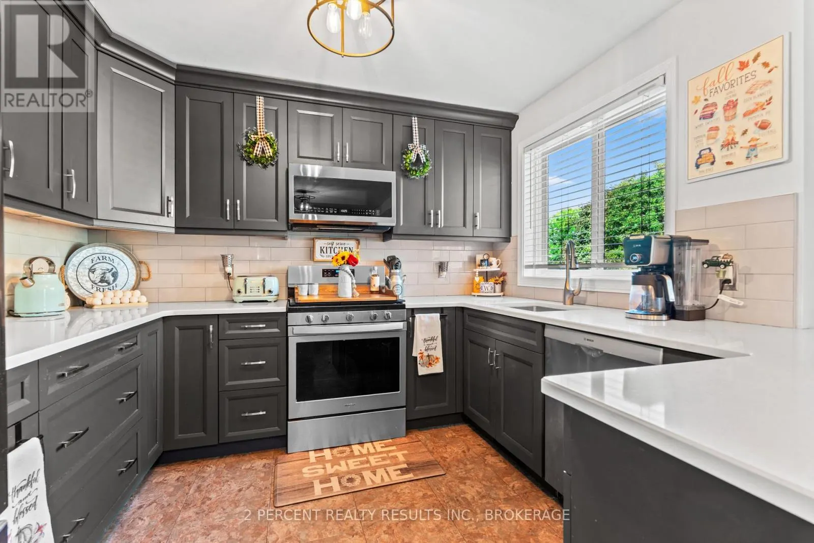 1405 FISHER CRESCENT