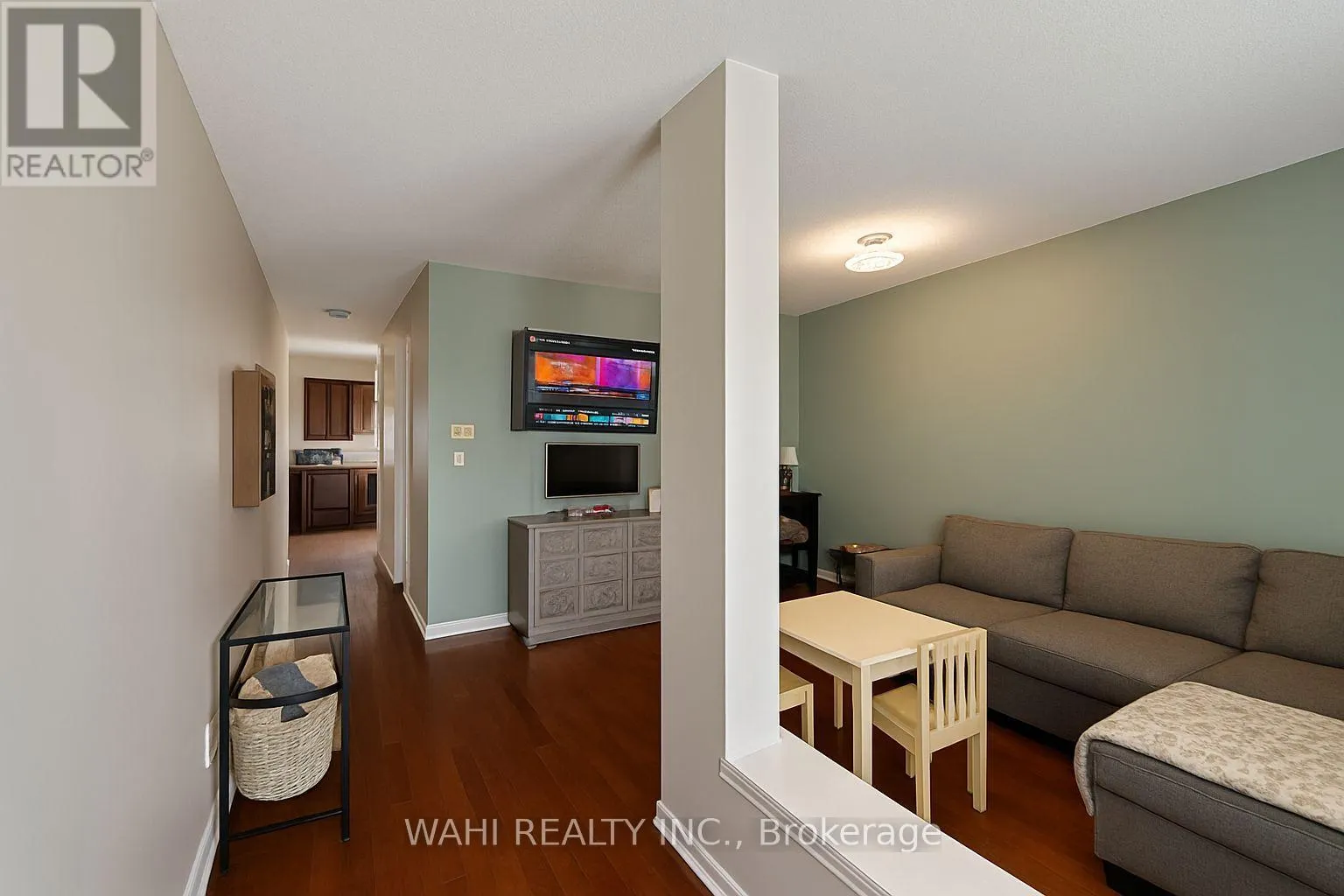 8 LOCKPORT WAY
