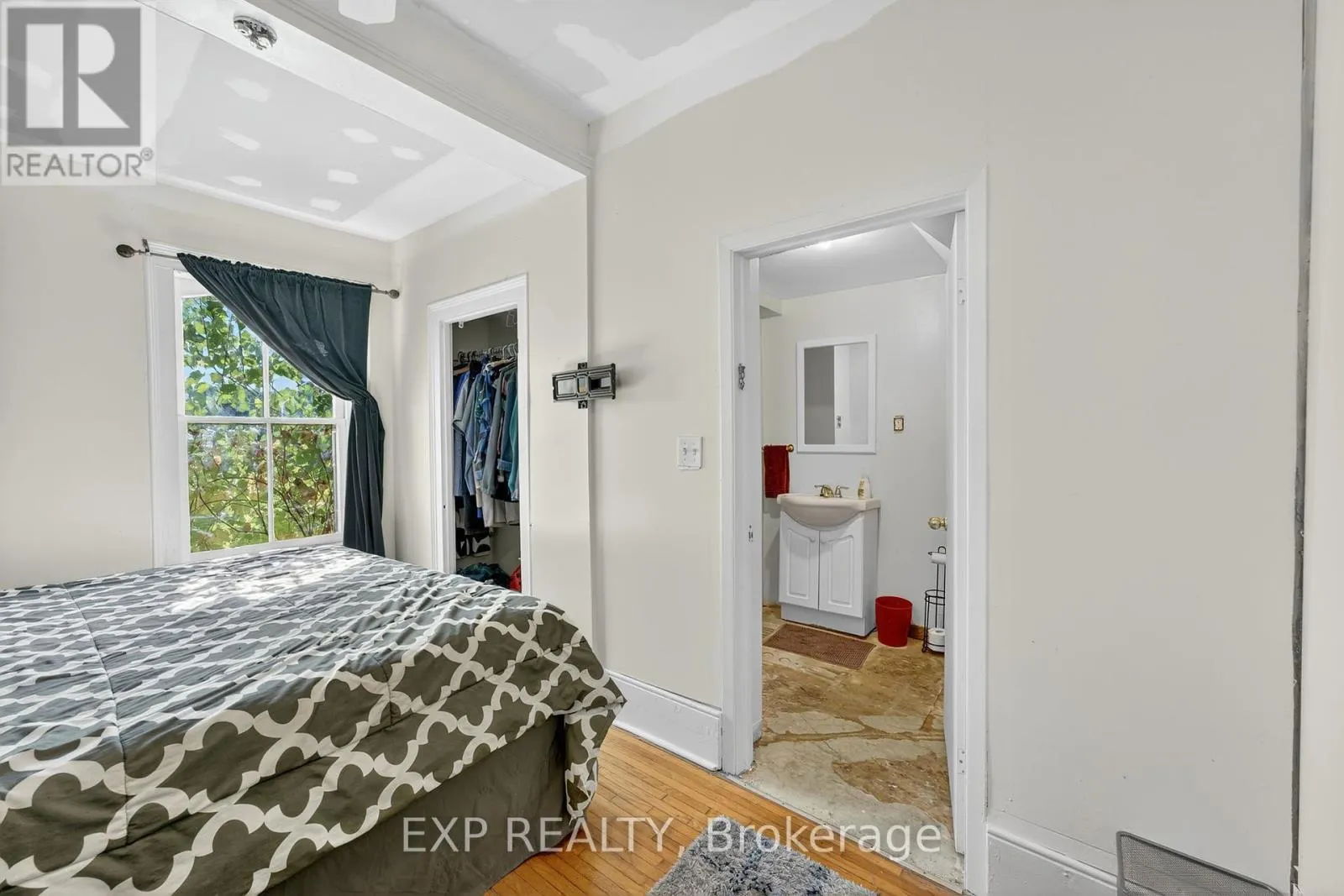 148 SPENCER ROAD