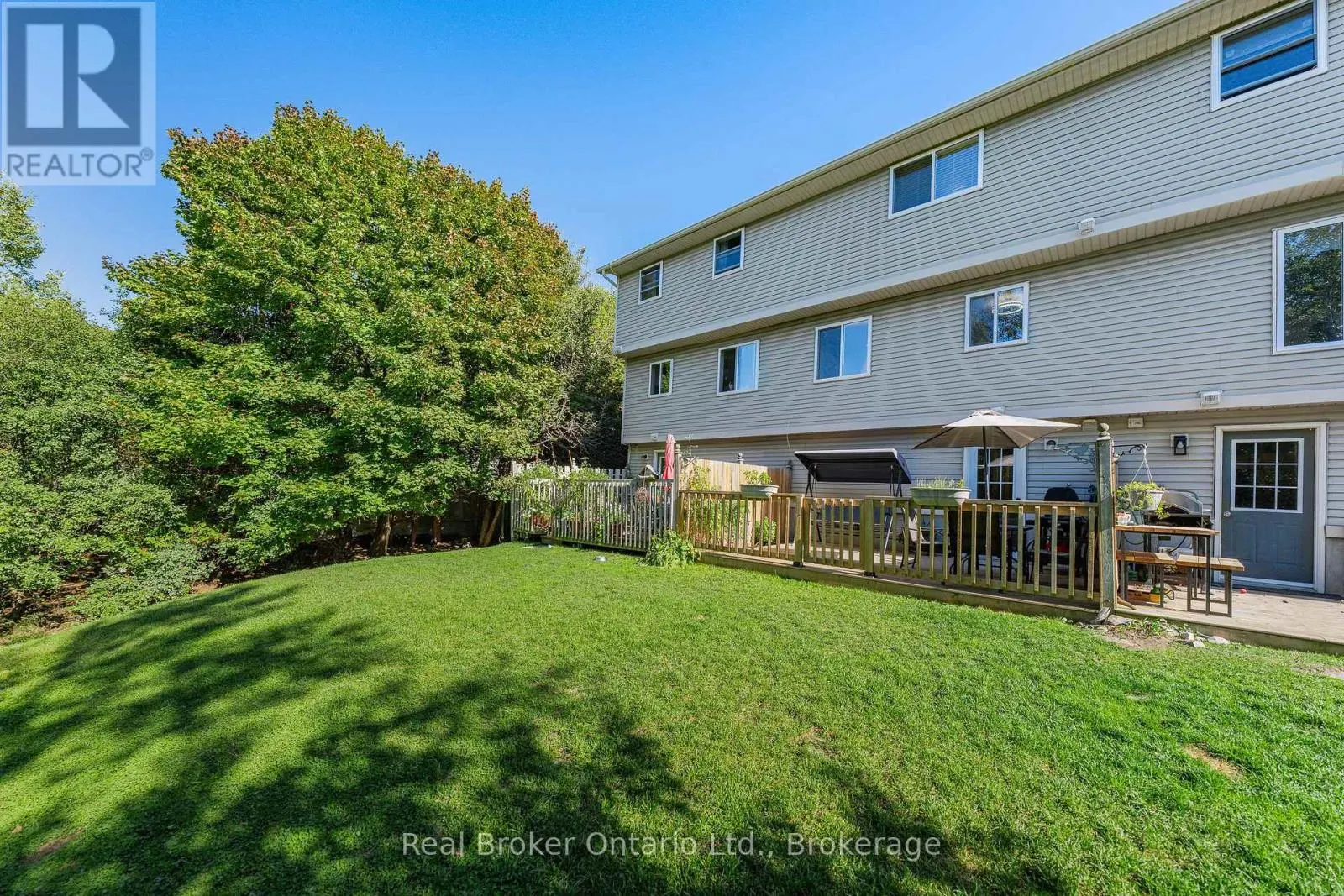 10 - 320 ALMA STREET, #10