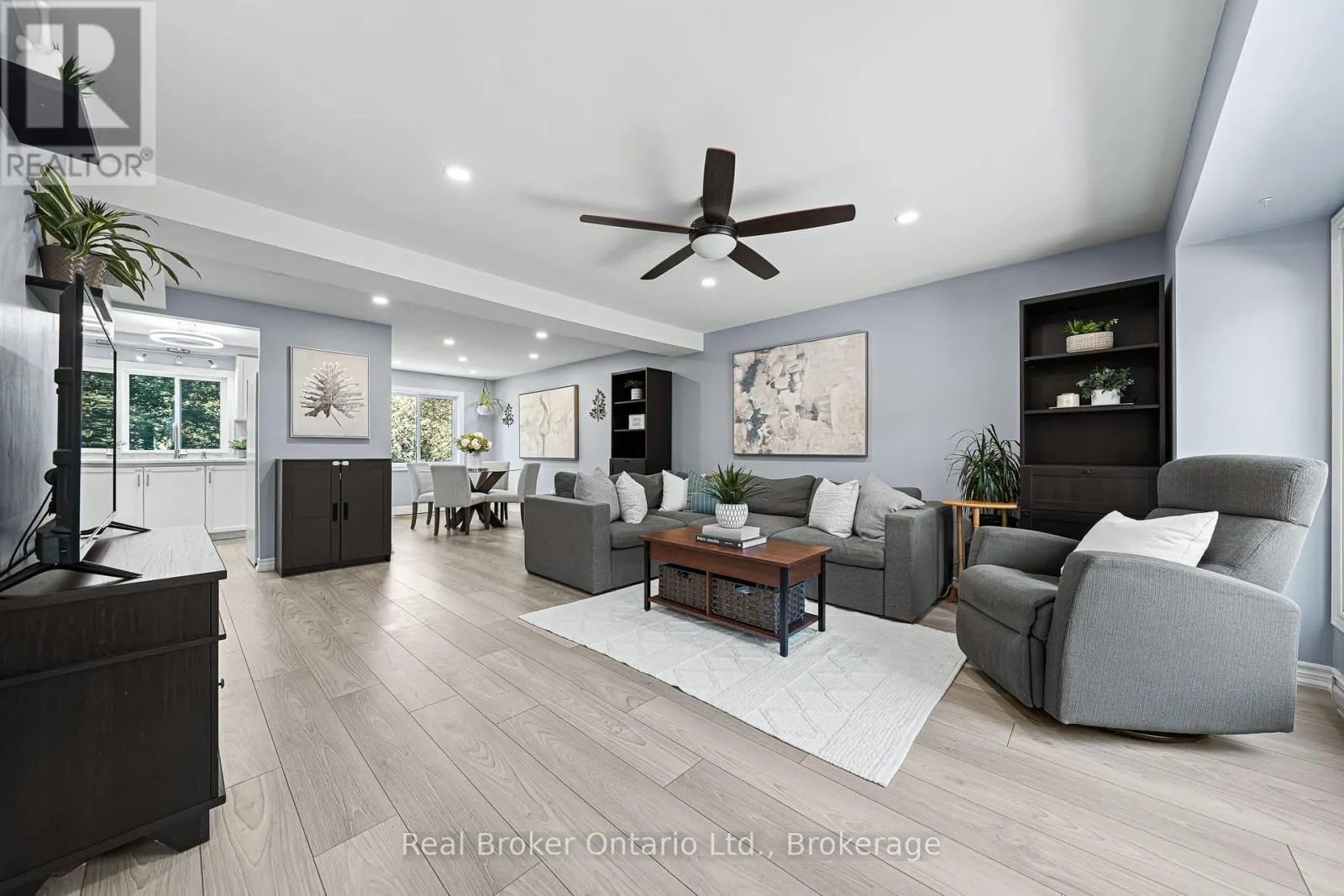 10 - 320 ALMA STREET, #10