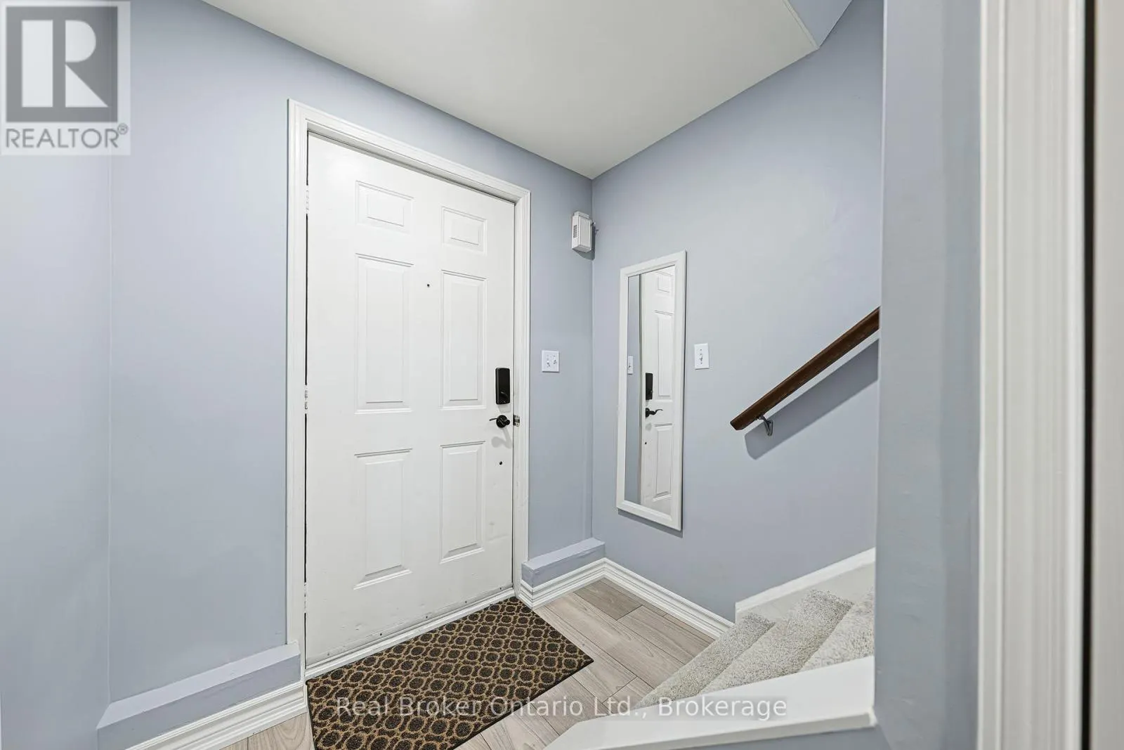 10 - 320 ALMA STREET, #10