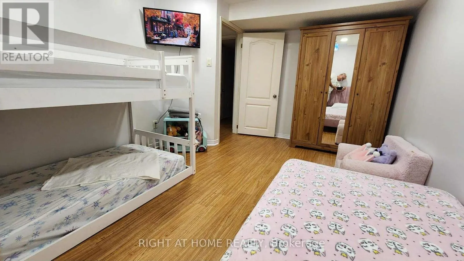 BASEMENT - 44 MEADOWLANDS BOULEVARD