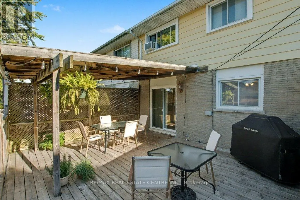 73 OBERMEYER DRIVE