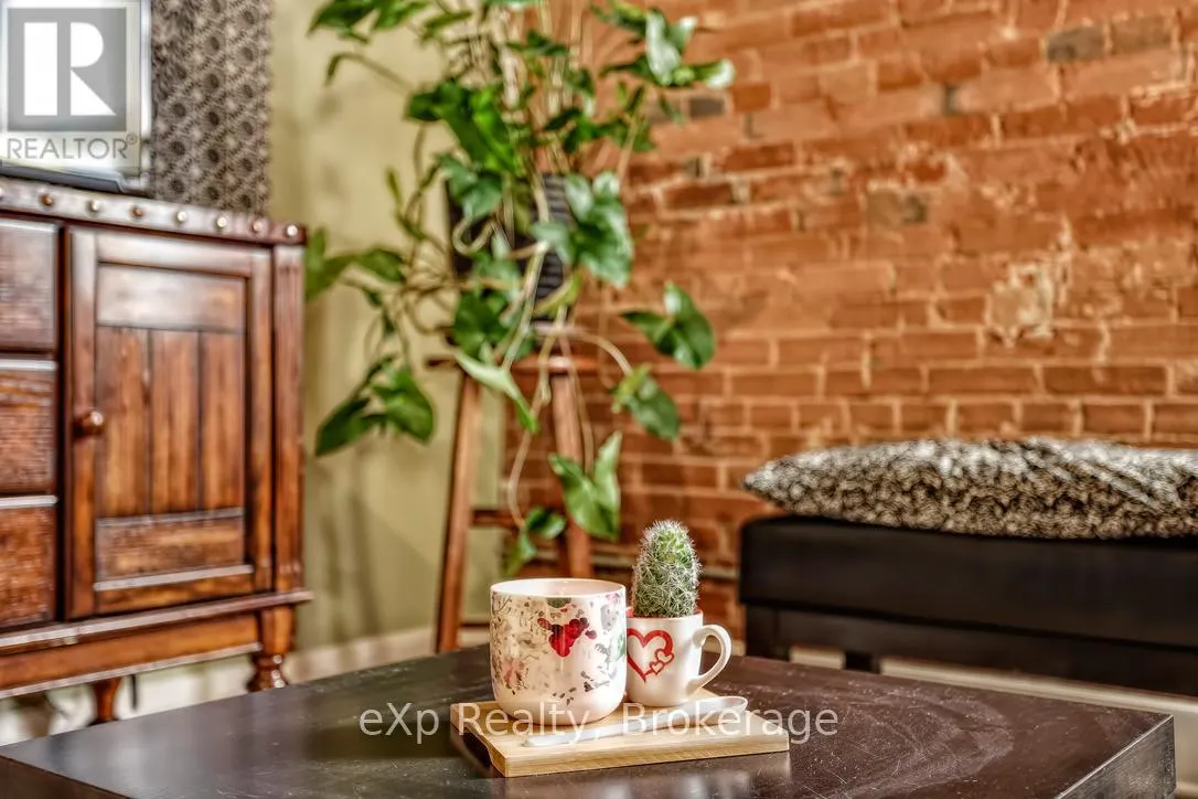 111 - 26 ONTARIO STREET, #111
