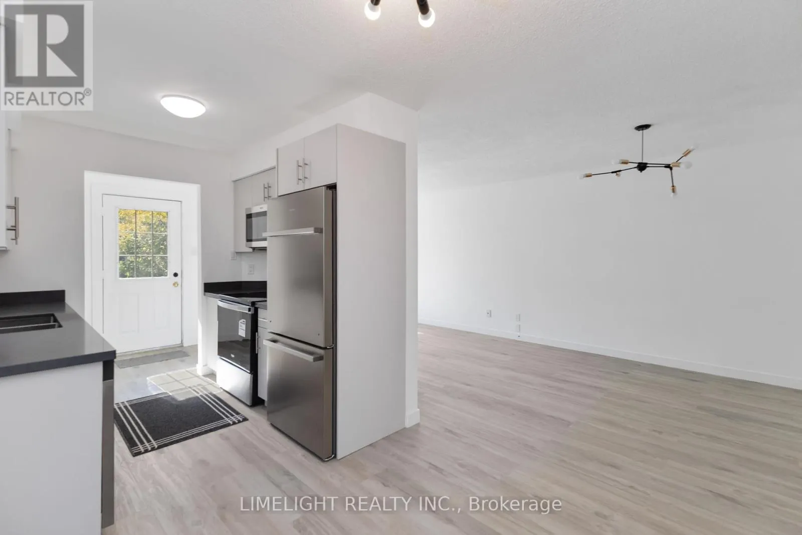 992 PROSPERITY COURT
