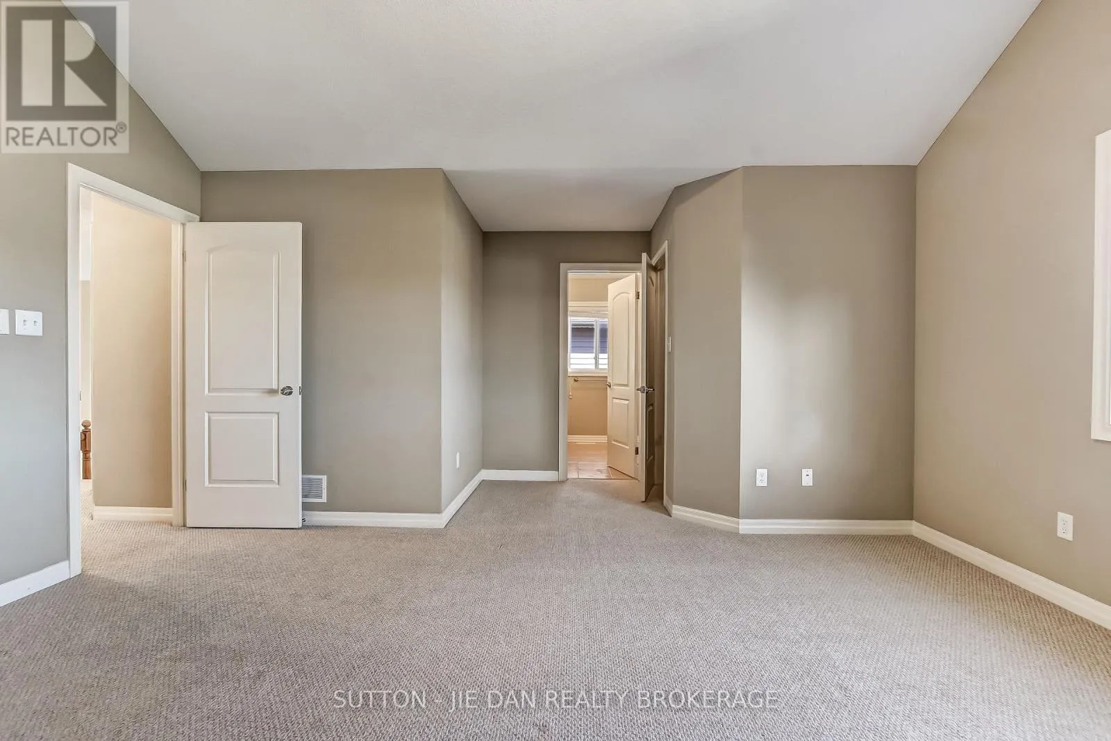 3196 POMEROY LANE