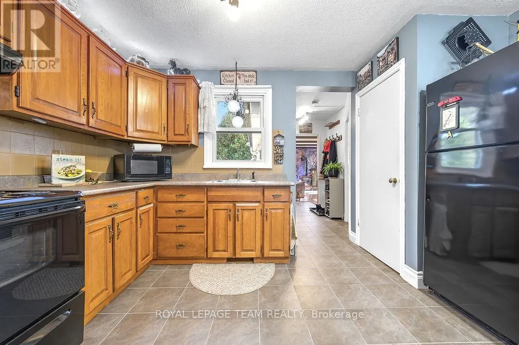 144 OPEONGO ROAD