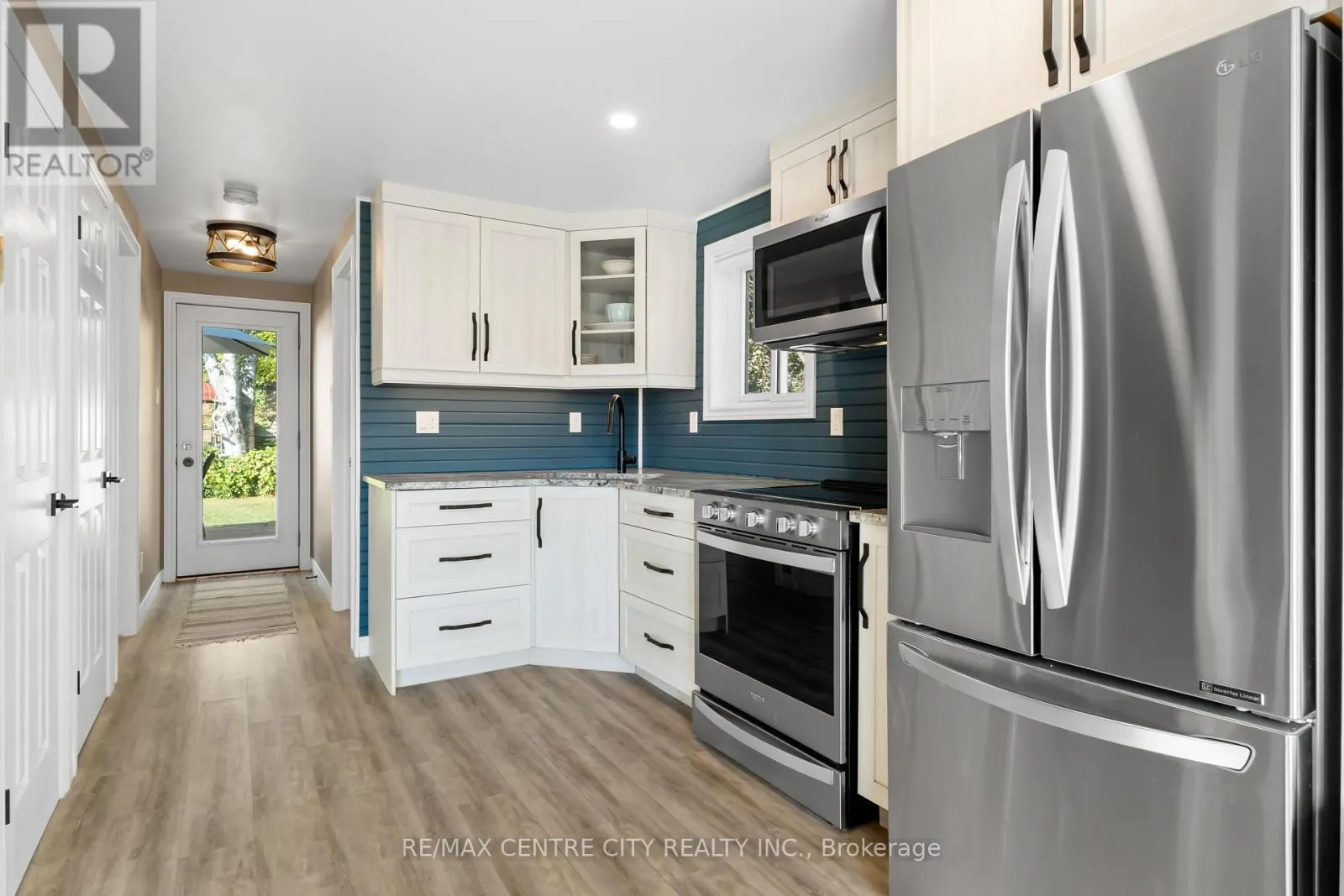 417 EDITH CAVELL BOULEVARD