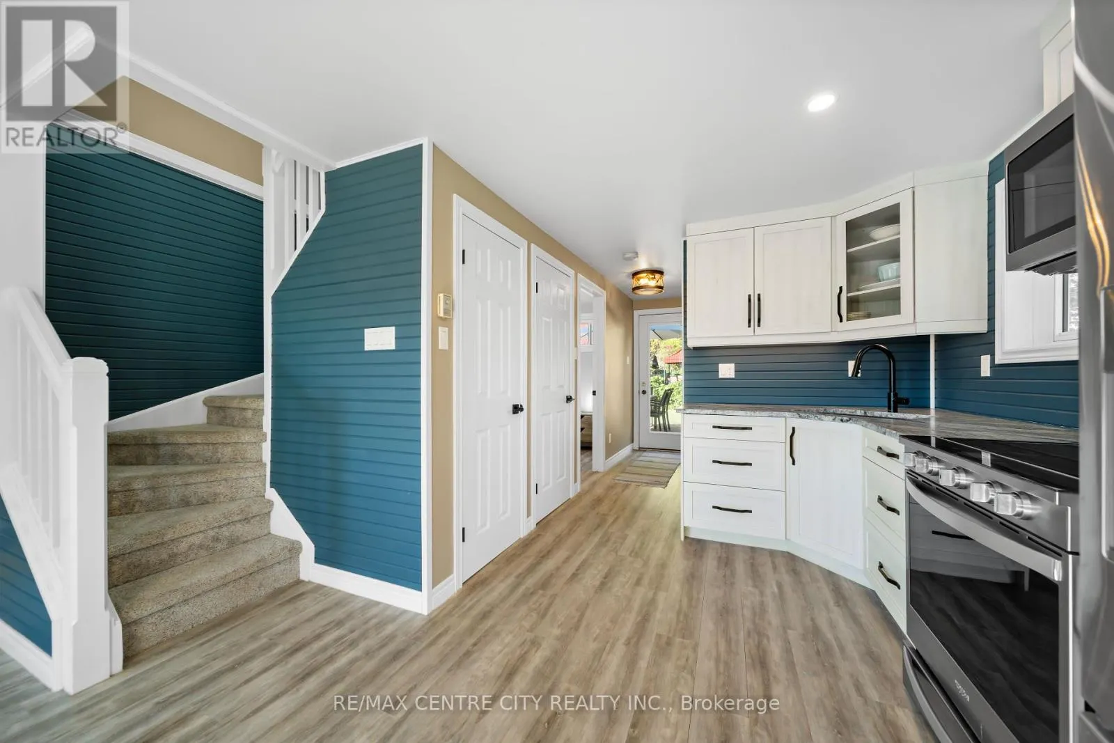 417 EDITH CAVELL BOULEVARD