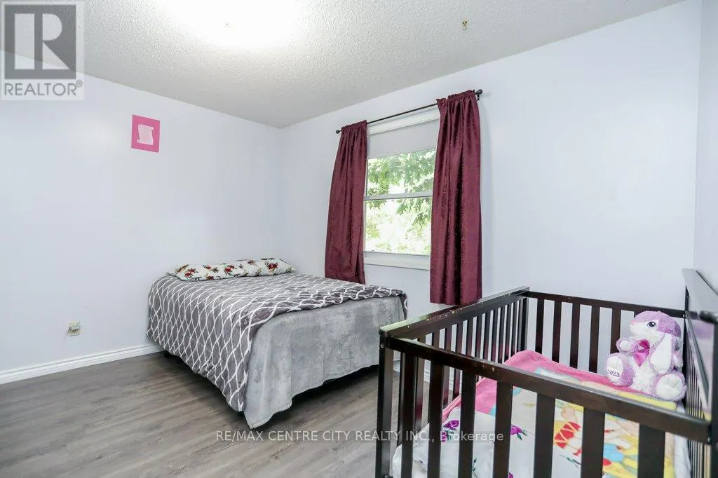 67 FARMINGTON AVENUE