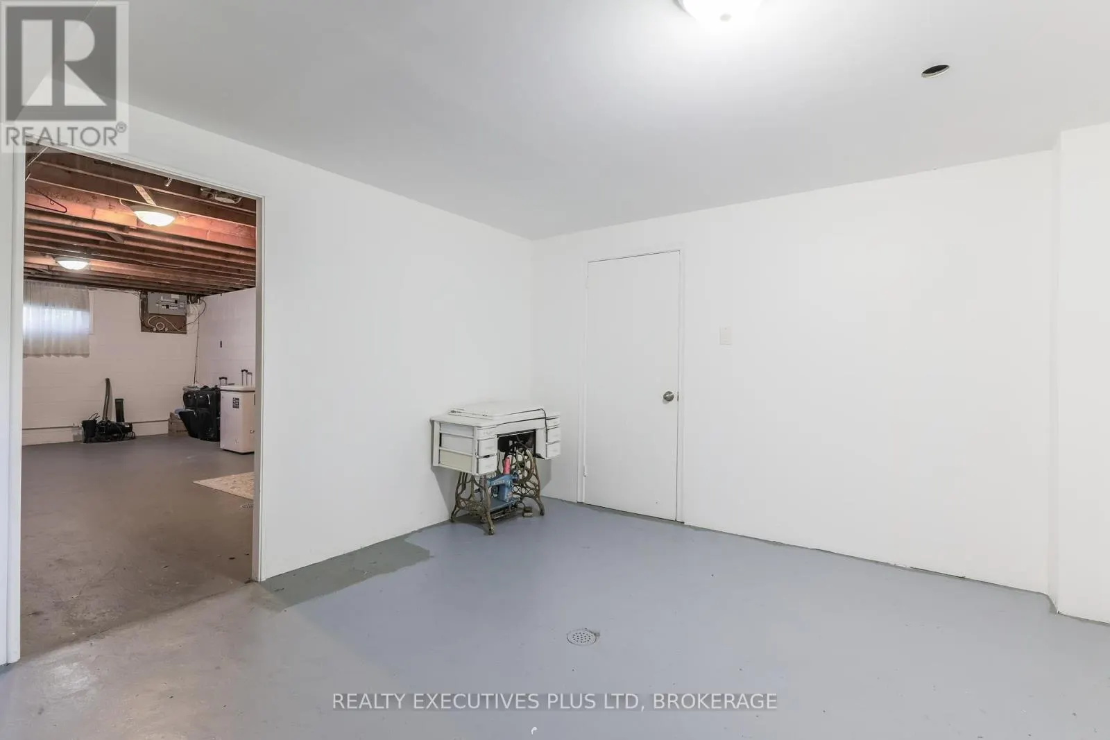 6528 STAMFORD GREEN DRIVE