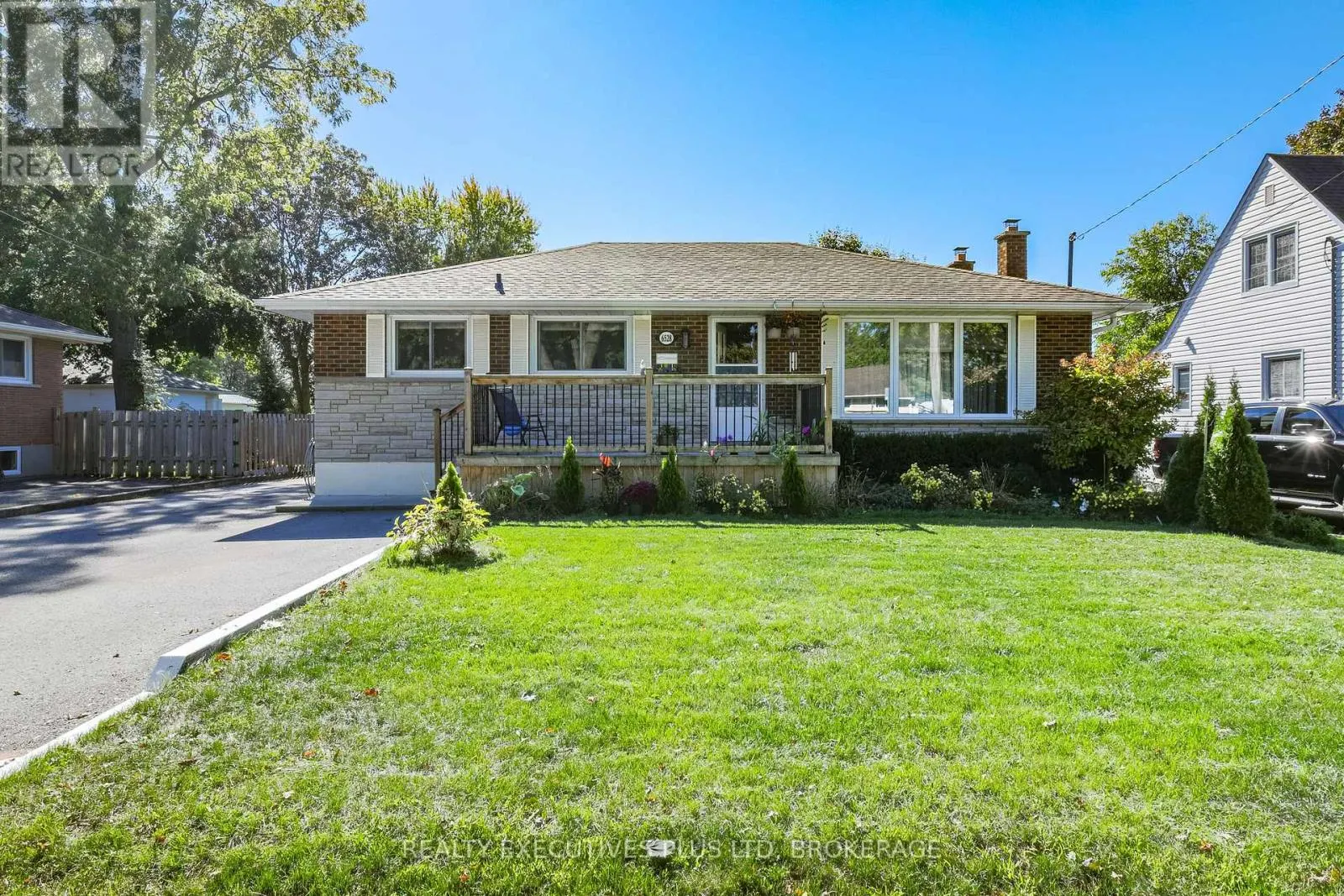 6528 STAMFORD GREEN DRIVE