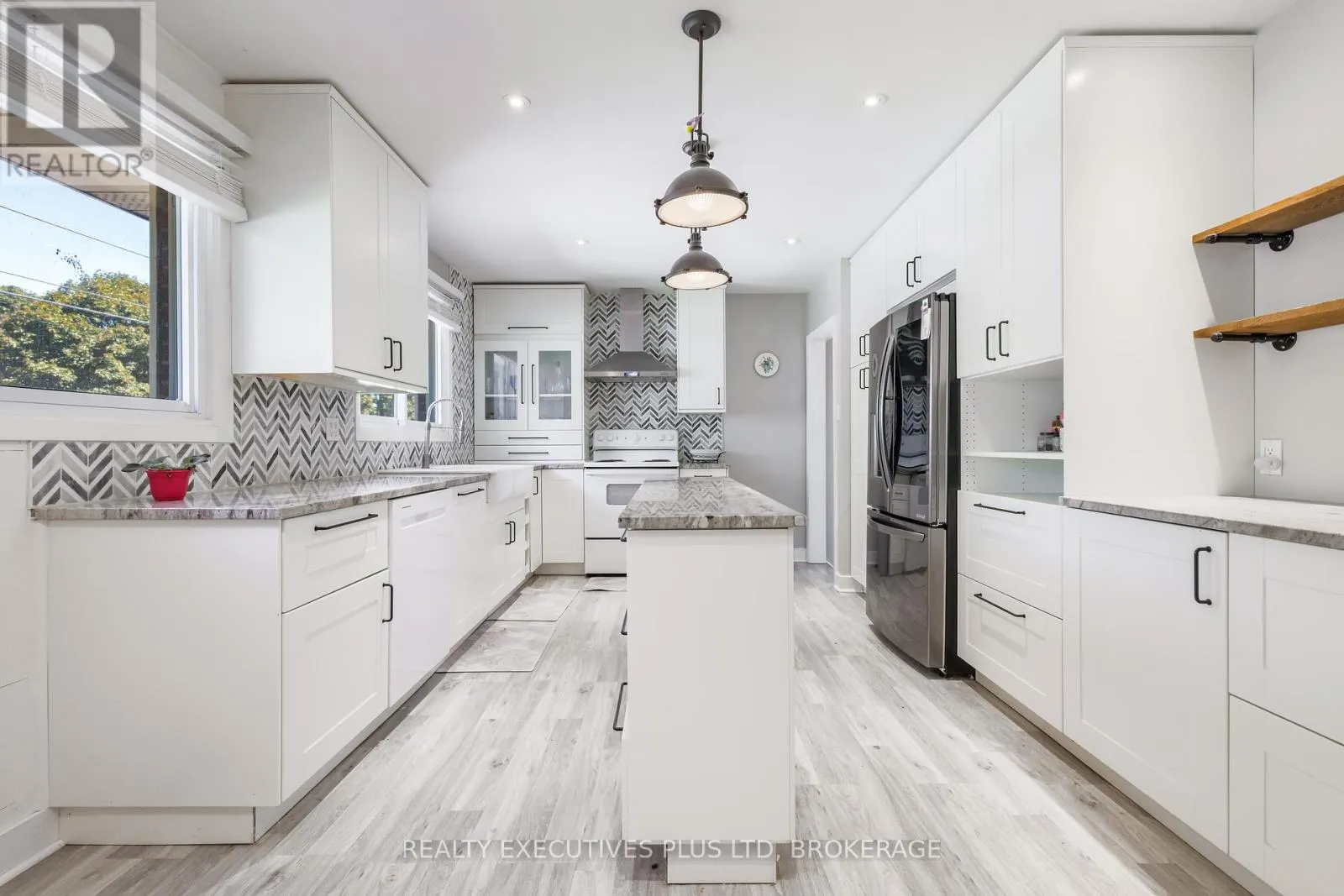 6528 STAMFORD GREEN DRIVE