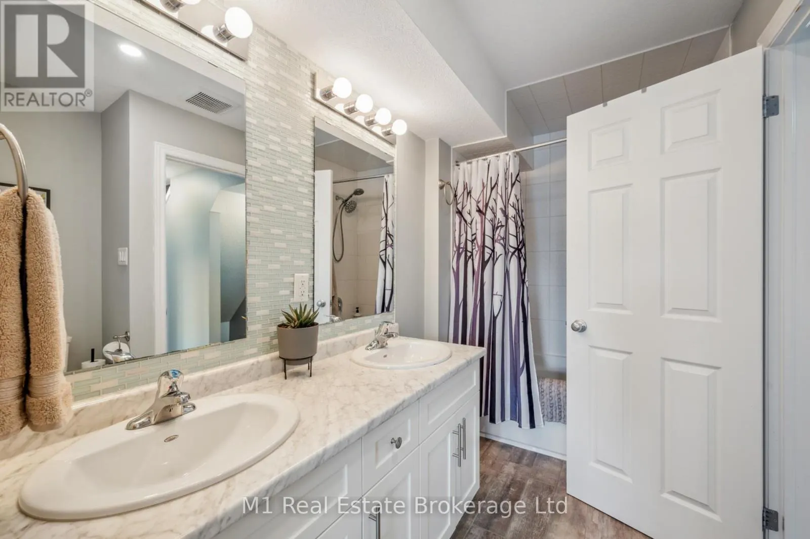 34 - 39 KAY CRESCENT, #34