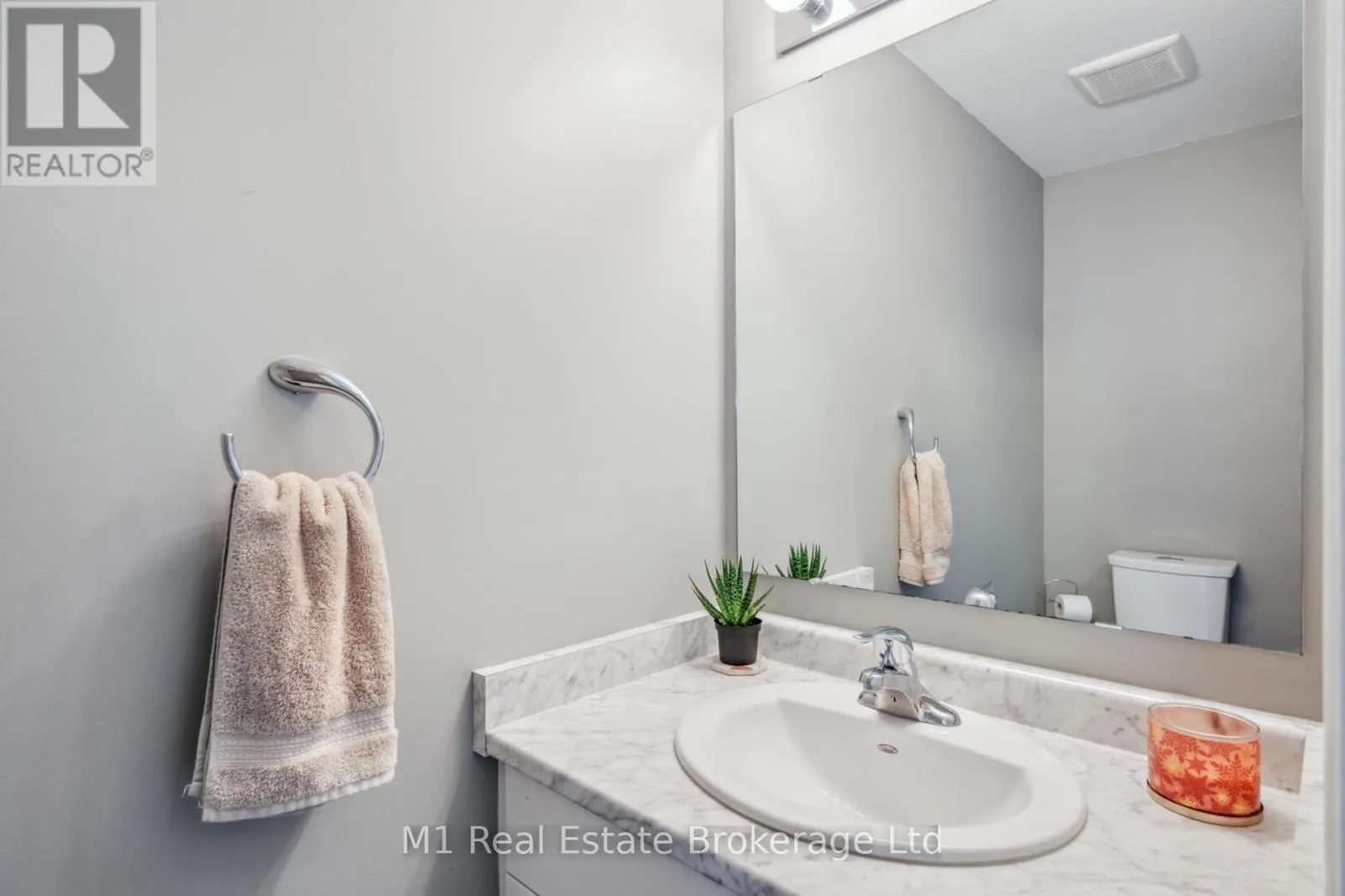 34 - 39 KAY CRESCENT, #34