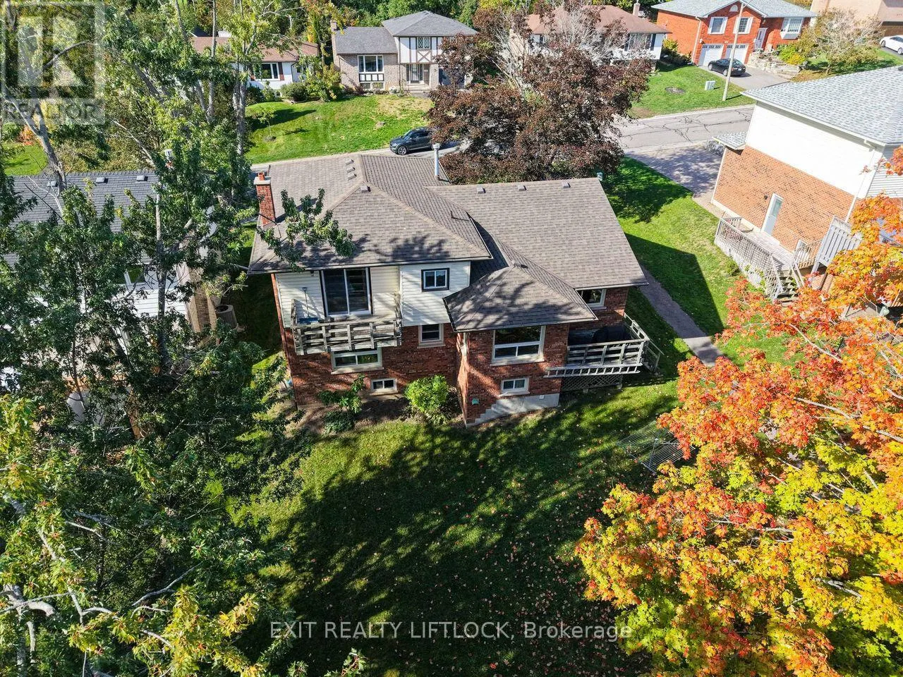962 GOLFVIEW ROAD