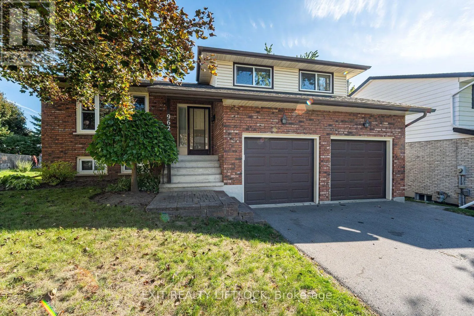 962 GOLFVIEW ROAD