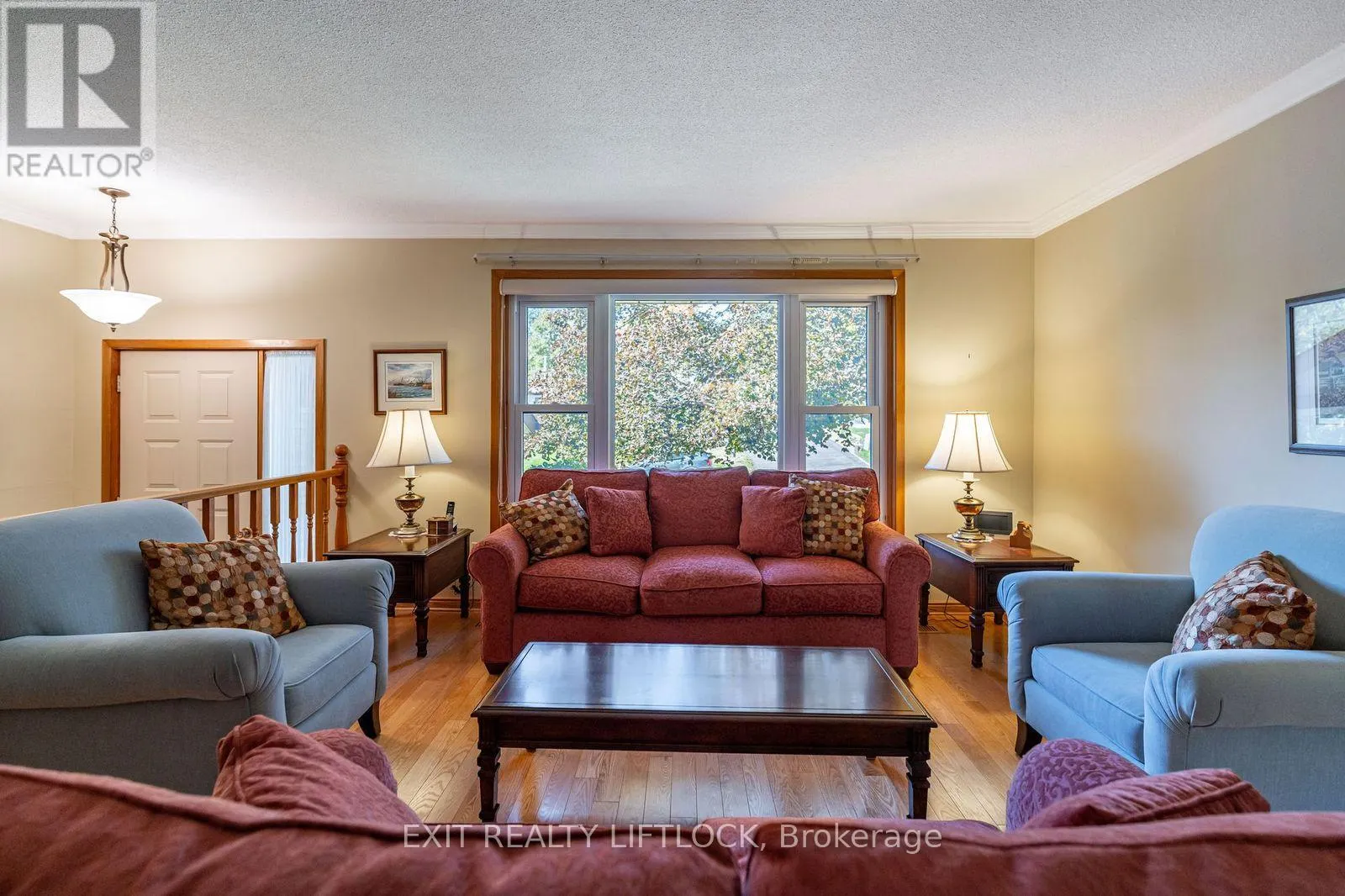 962 GOLFVIEW ROAD