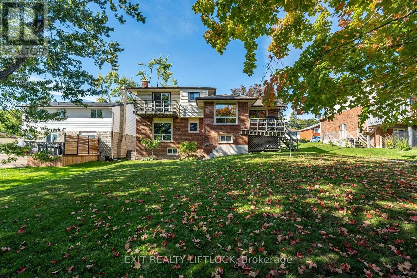 962 GOLFVIEW ROAD
