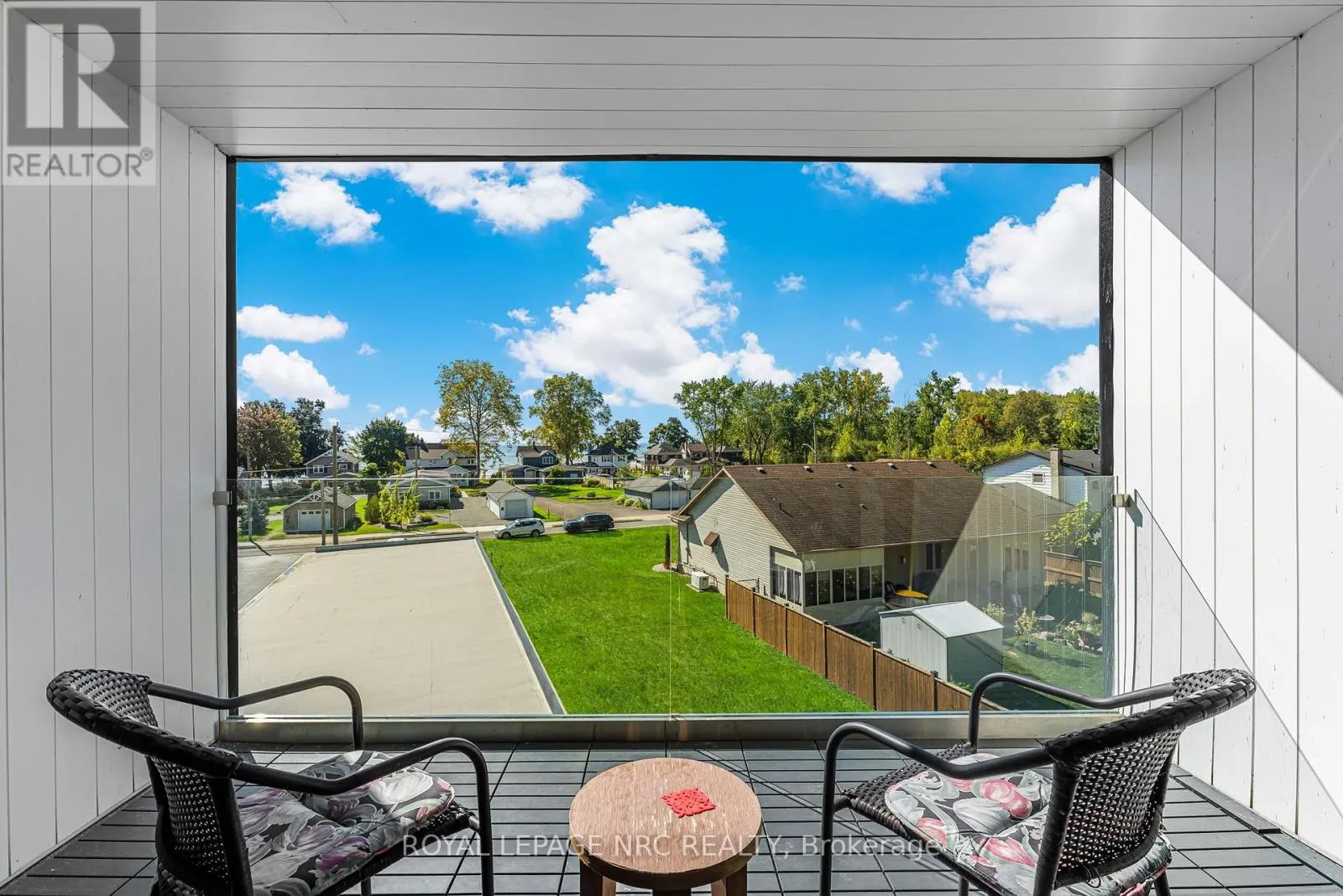 888 EDGEMERE ROAD