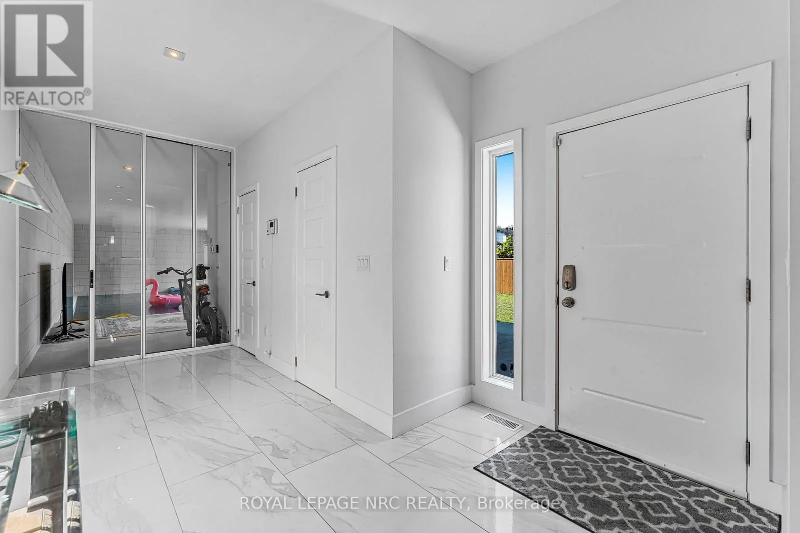 888 EDGEMERE ROAD