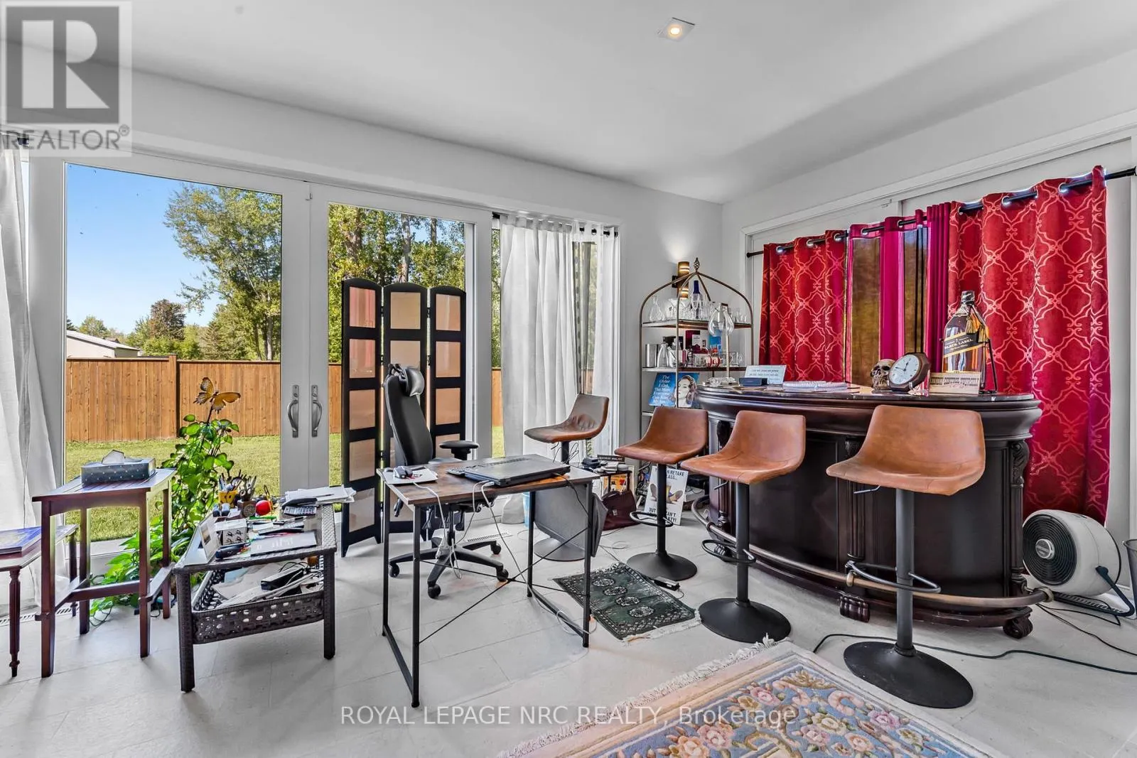 888 EDGEMERE ROAD