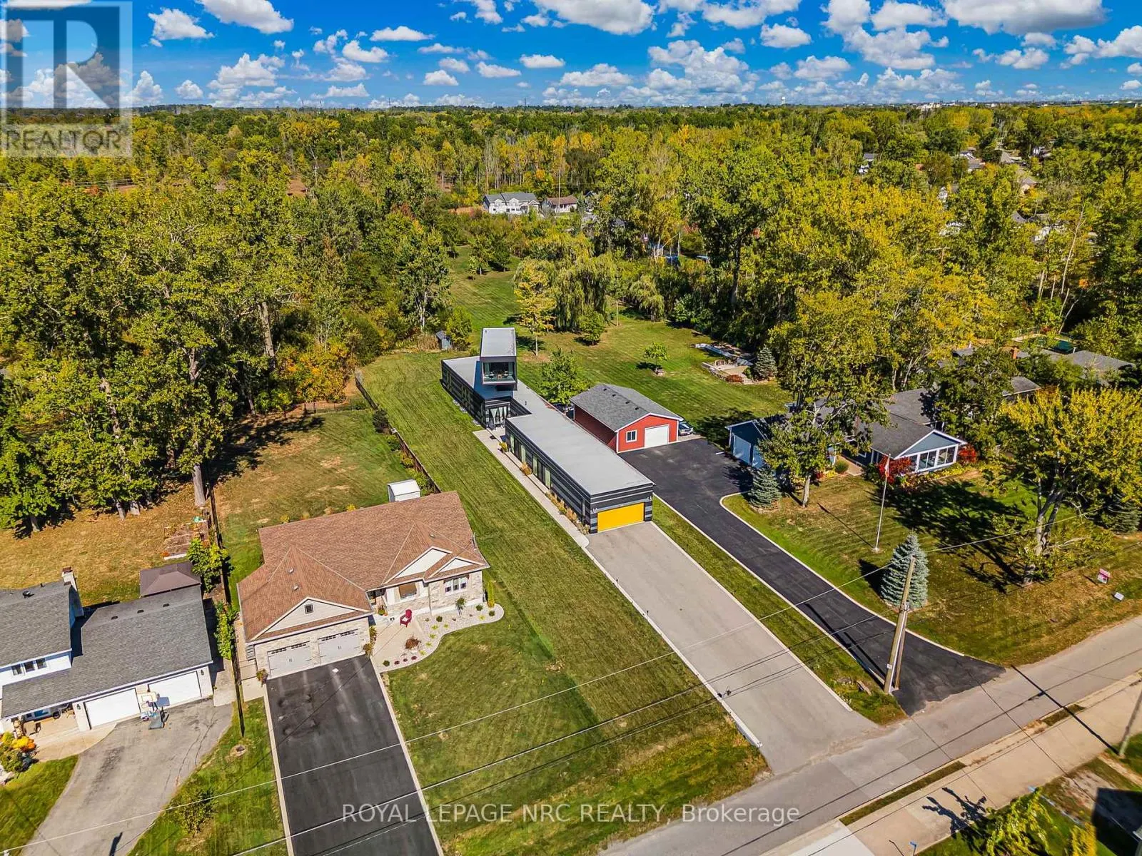 888 EDGEMERE ROAD