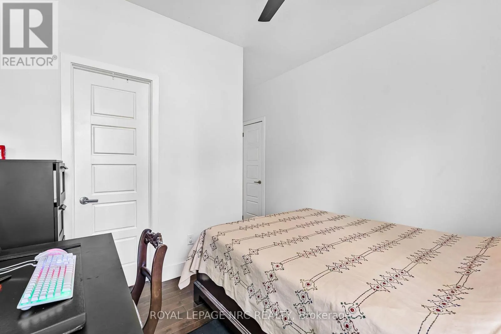 888 EDGEMERE ROAD