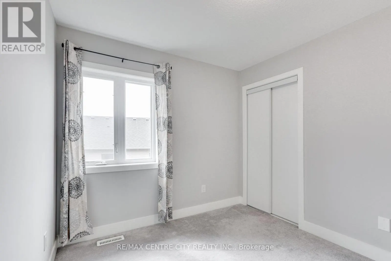 106 - 2070 MEADOWGATE BOULEVARD, #106