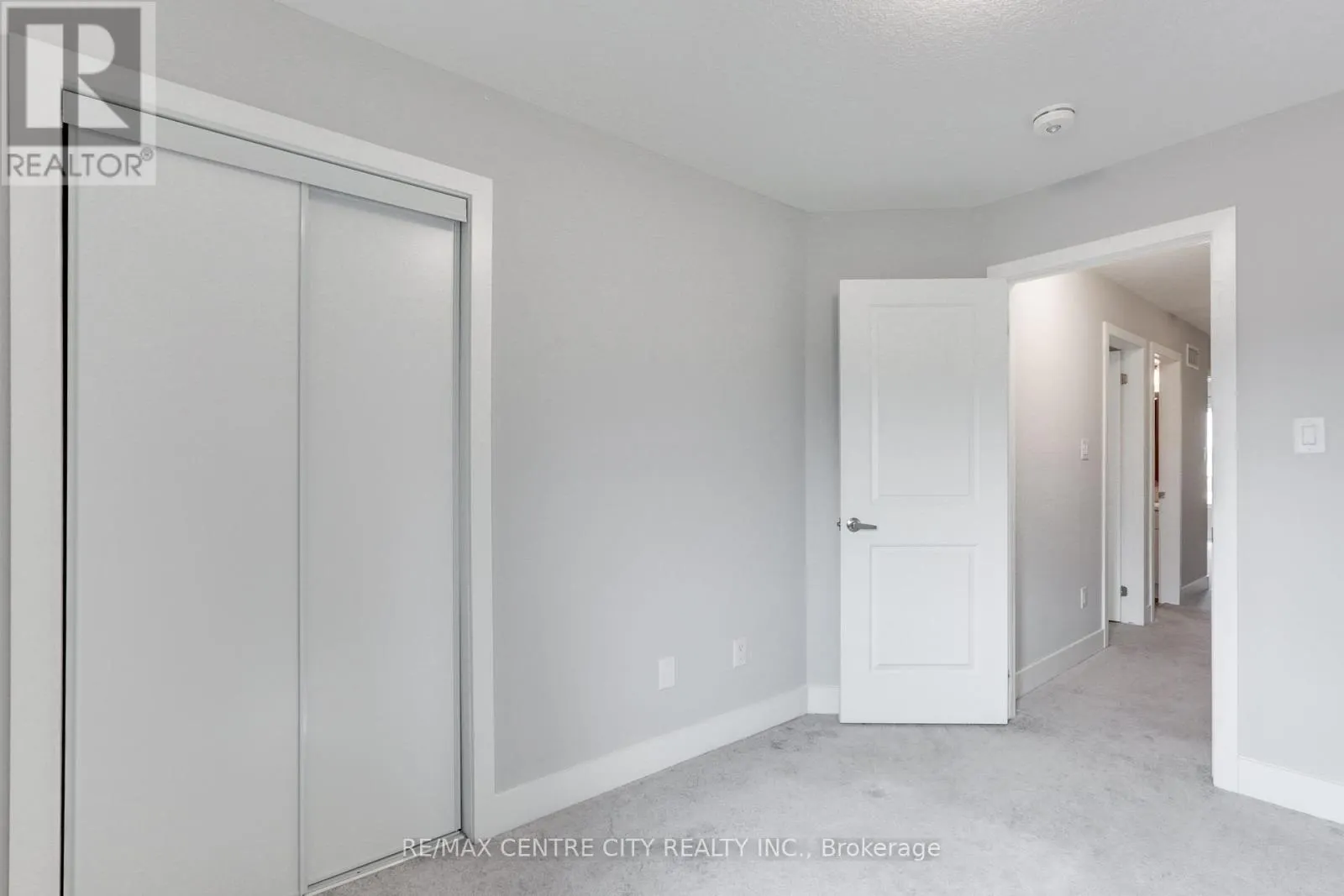 106 - 2070 MEADOWGATE BOULEVARD, #106