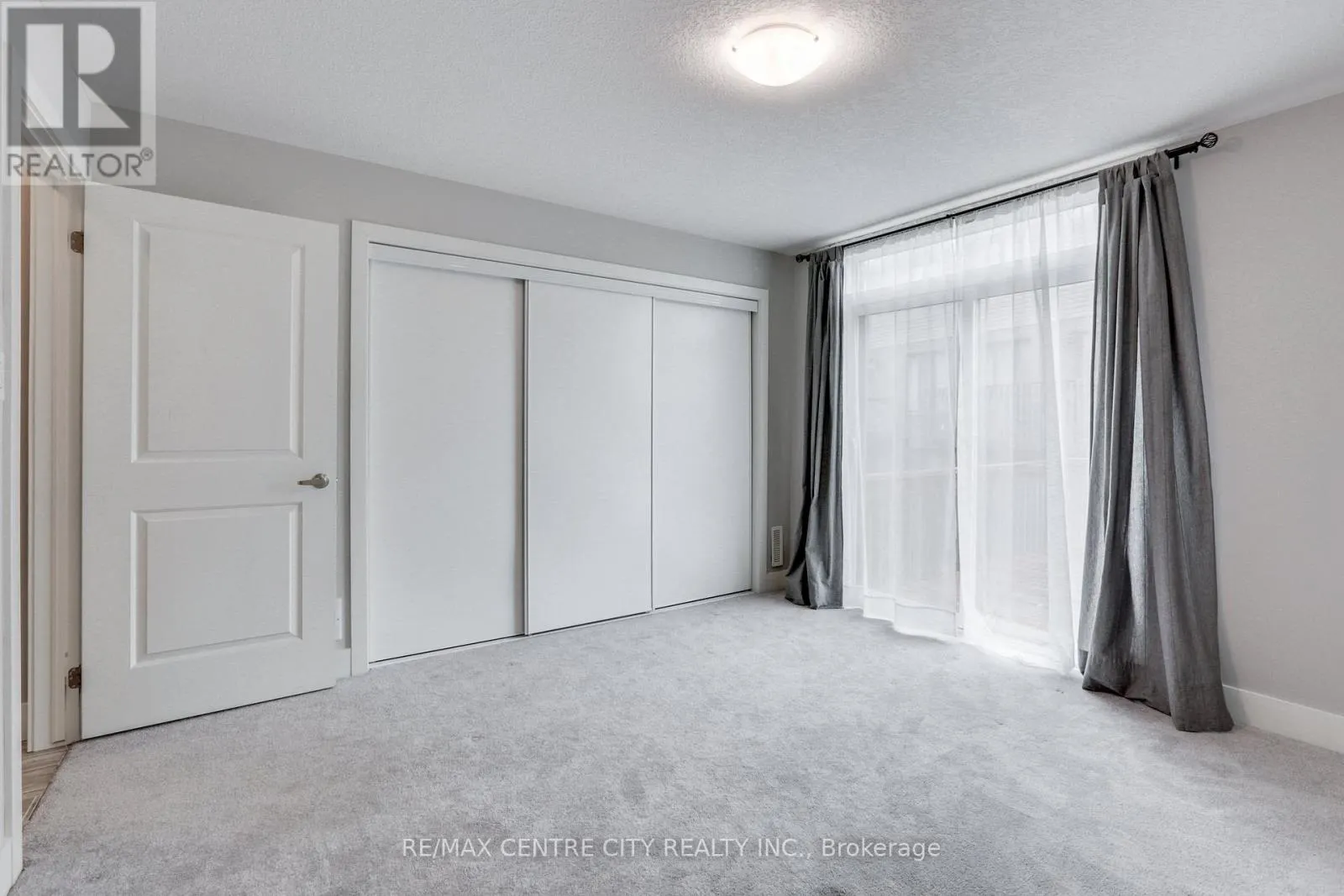 106 - 2070 MEADOWGATE BOULEVARD, #106