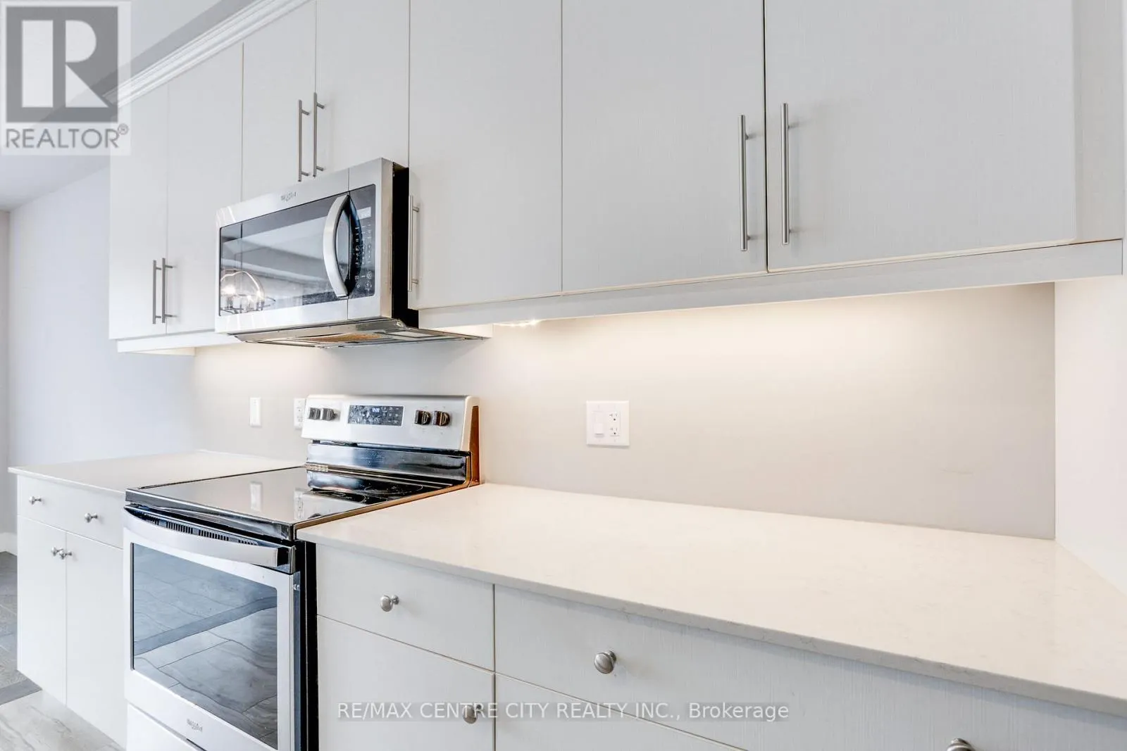 106 - 2070 MEADOWGATE BOULEVARD, #106