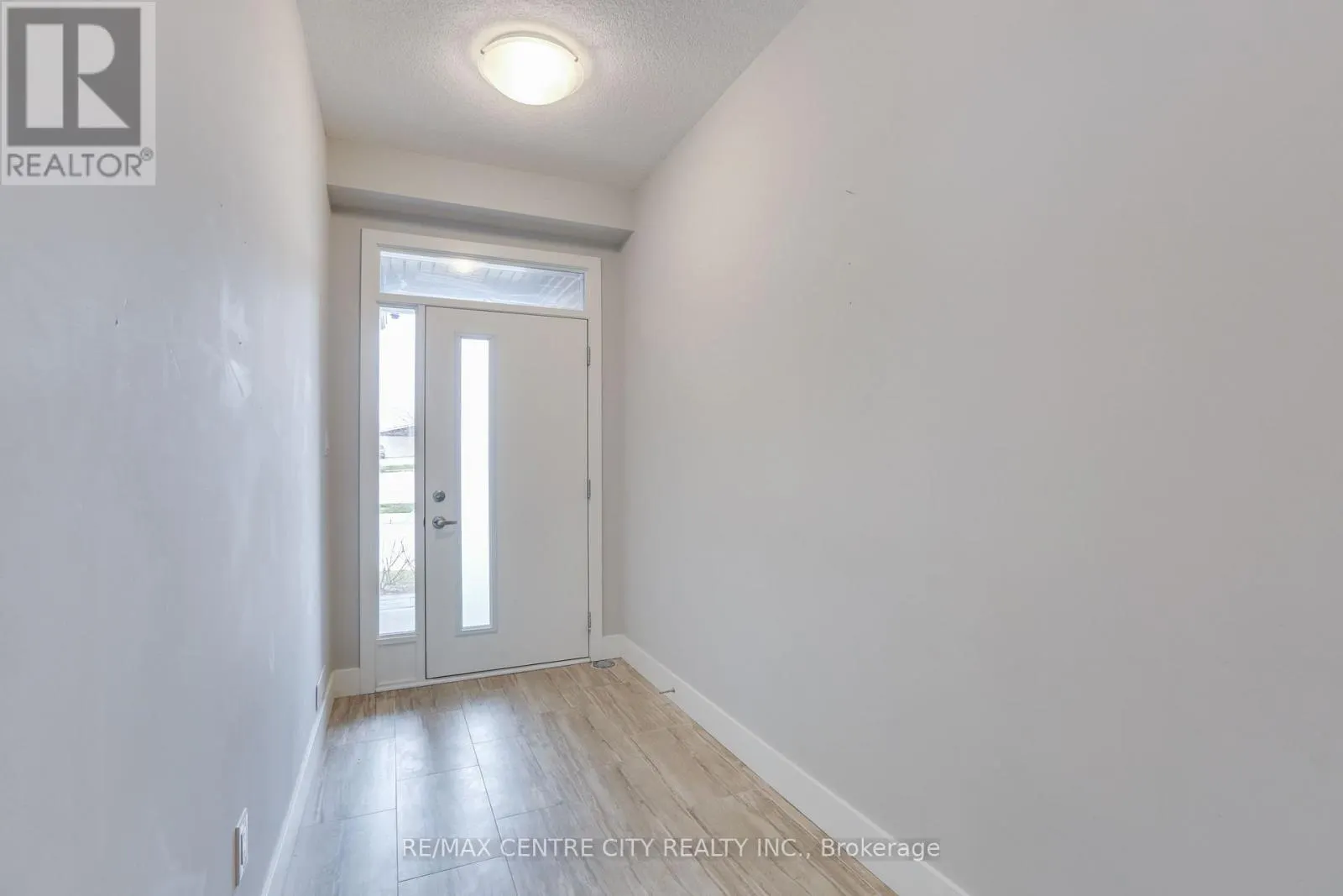 106 - 2070 MEADOWGATE BOULEVARD, #106