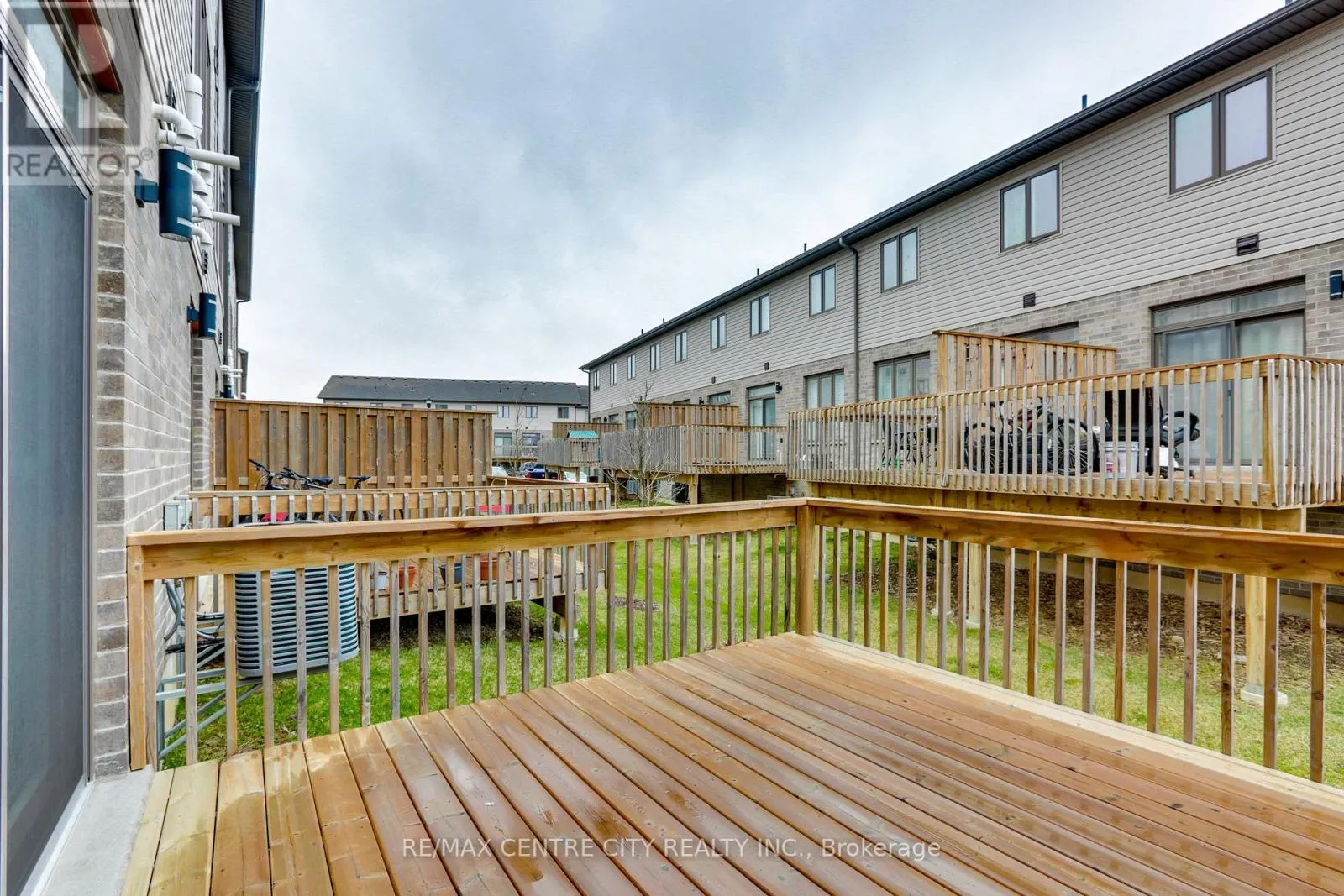 106 - 2070 MEADOWGATE BOULEVARD, #106