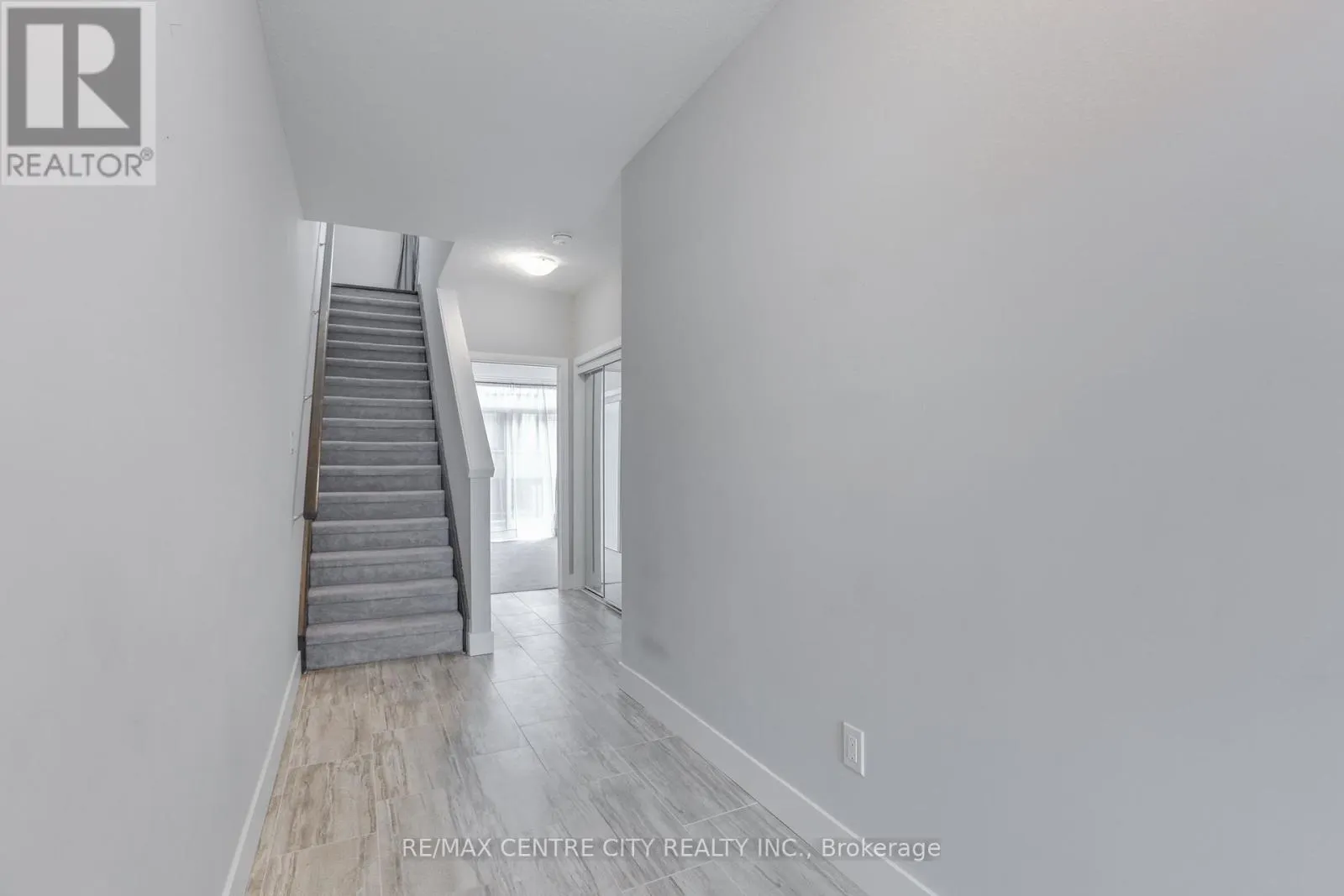 106 - 2070 MEADOWGATE BOULEVARD, #106