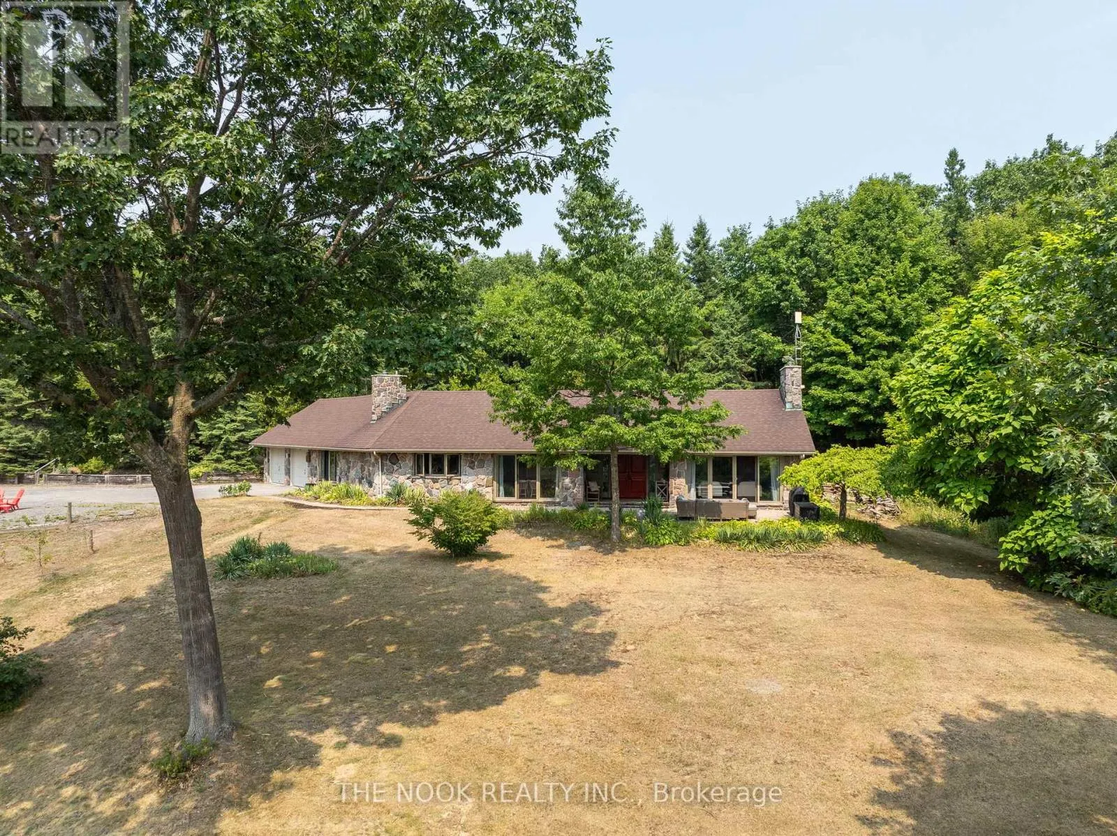 41 HILLVIEW ROAD