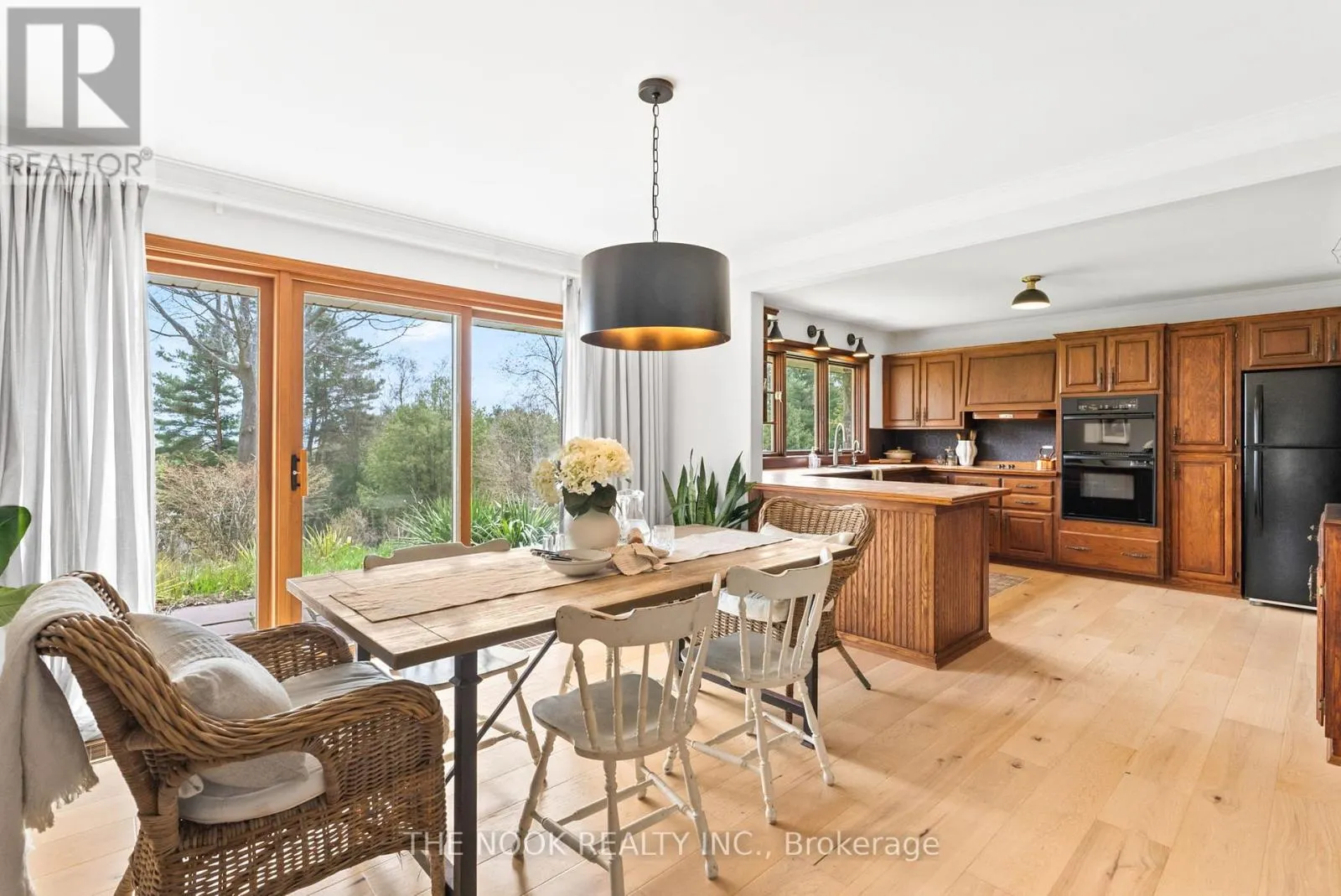 41 HILLVIEW ROAD