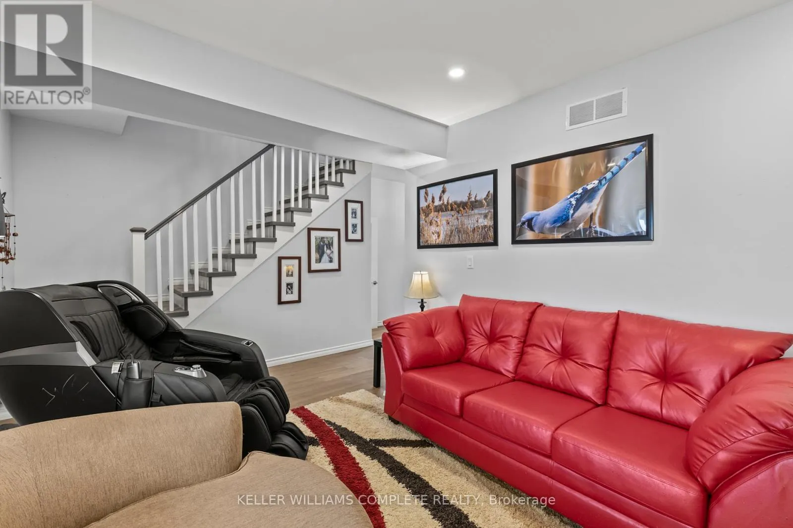 55 ALBERT STREET W