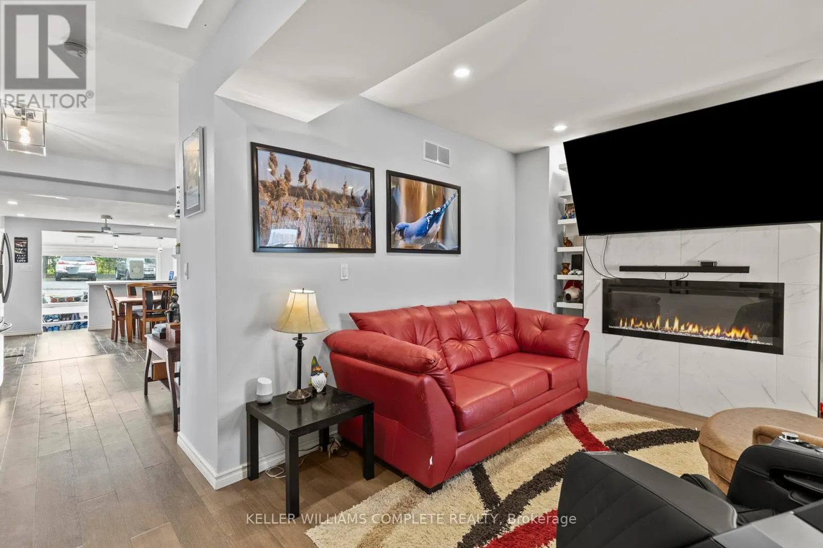 55 ALBERT STREET W