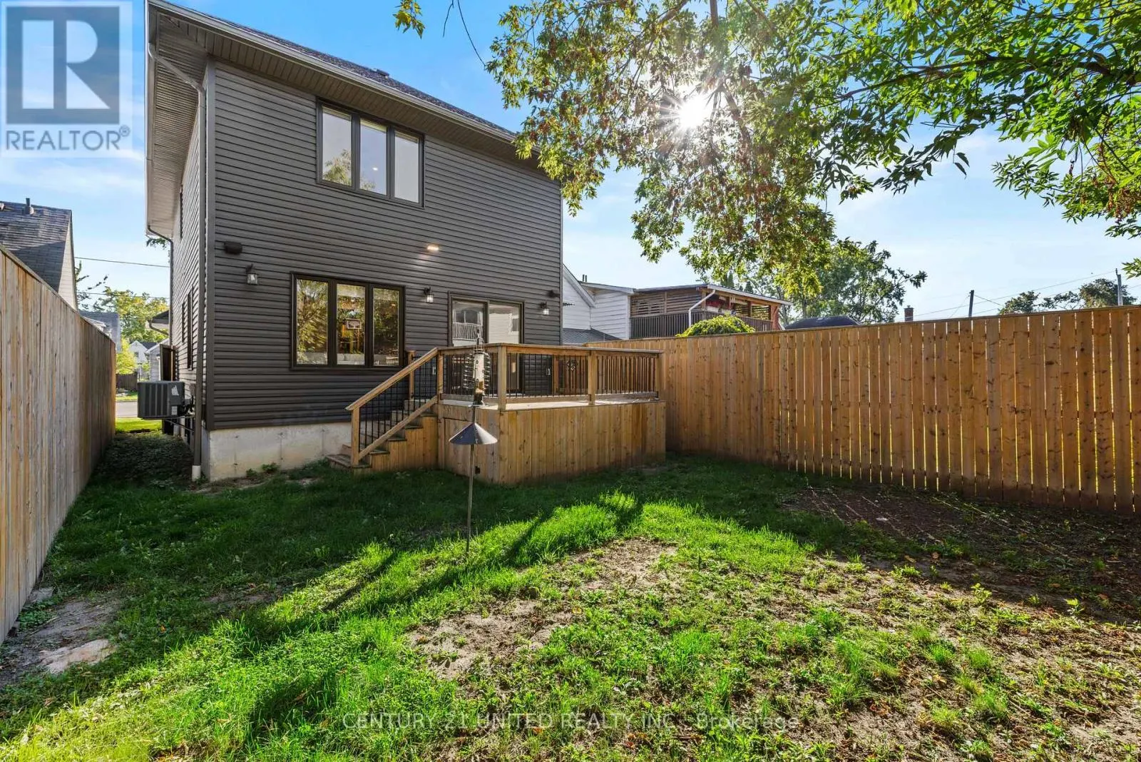 739 YOUNG STREET