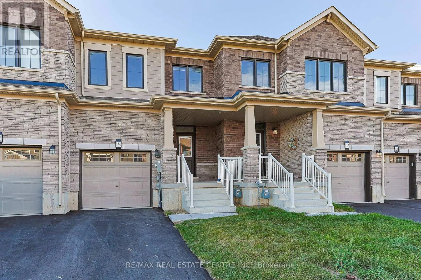 124 GRANVILLE CRESCENT