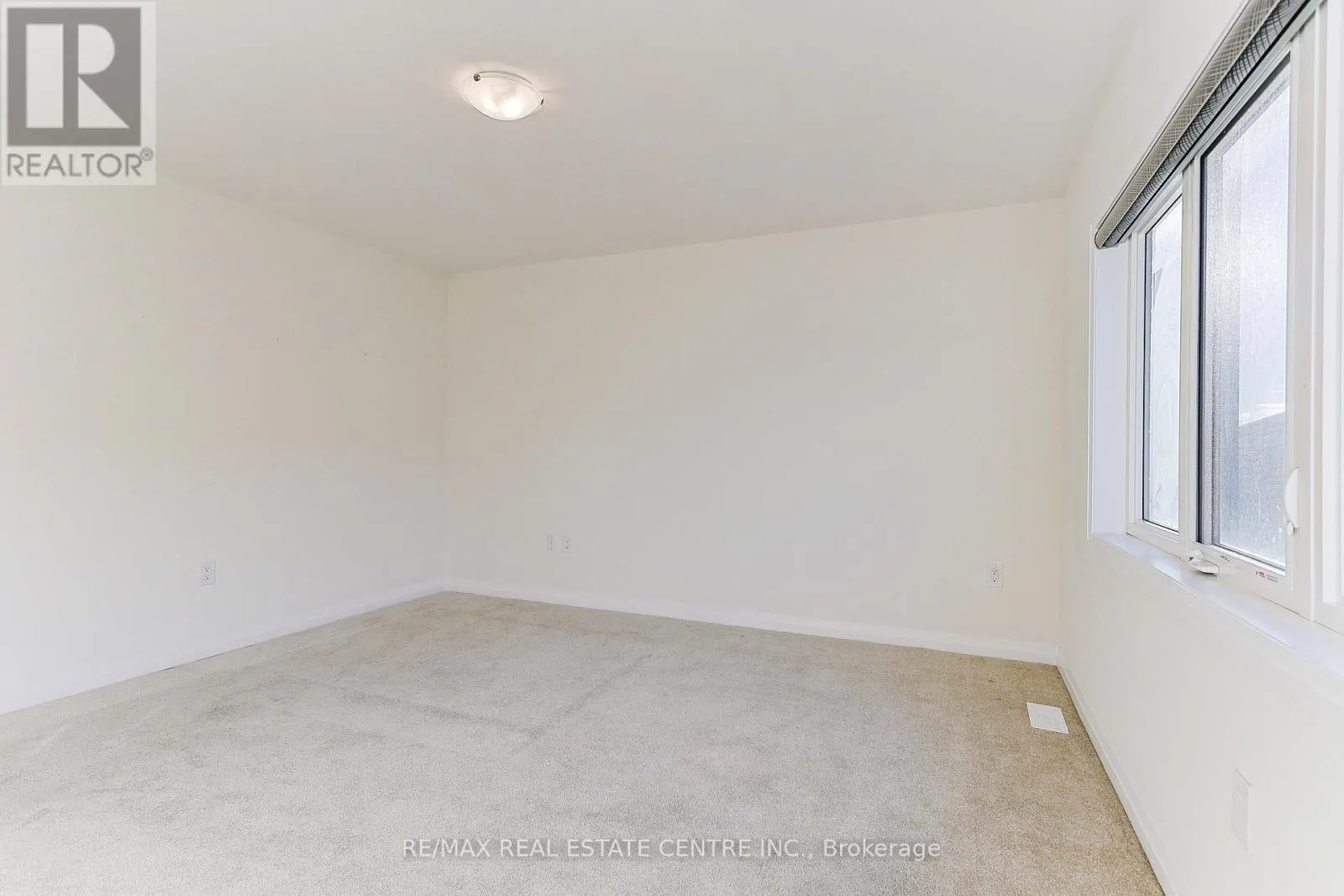 124 GRANVILLE CRESCENT