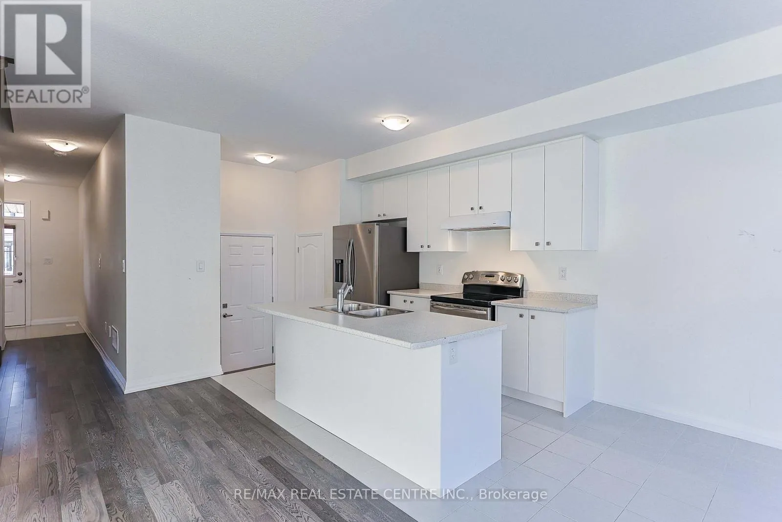 124 GRANVILLE CRESCENT
