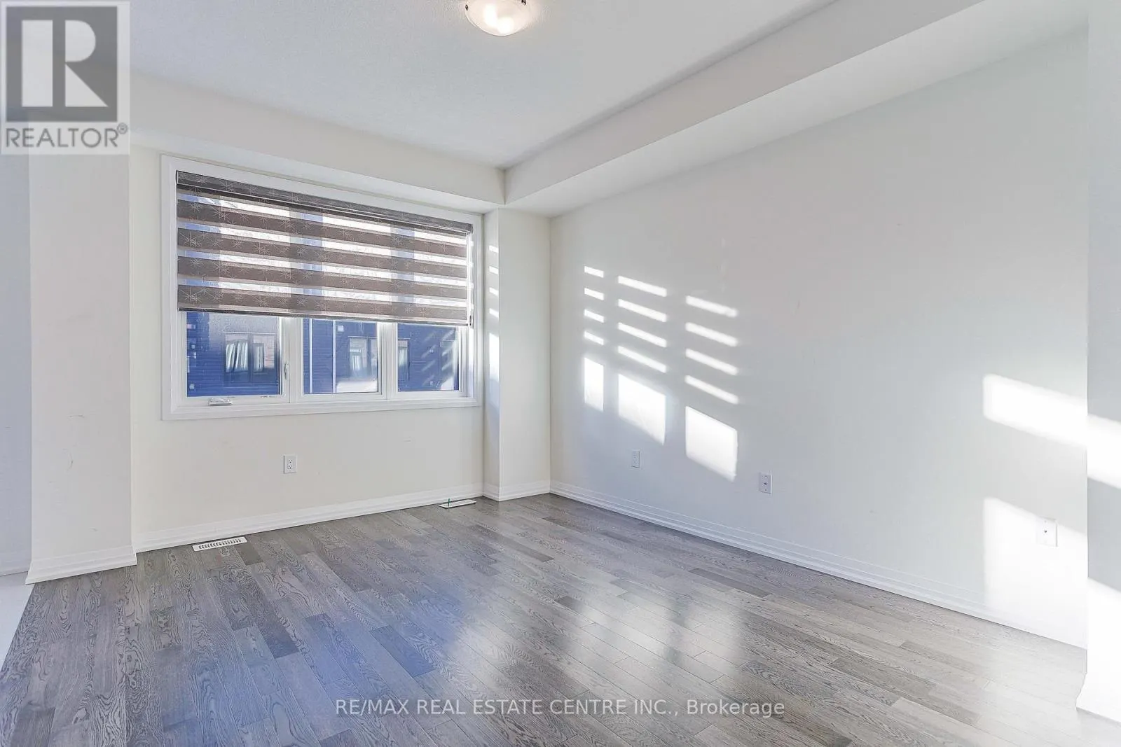 124 GRANVILLE CRESCENT