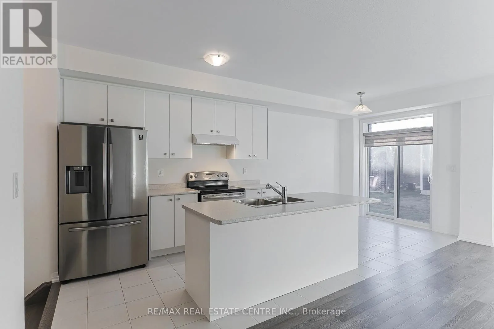 124 GRANVILLE CRESCENT