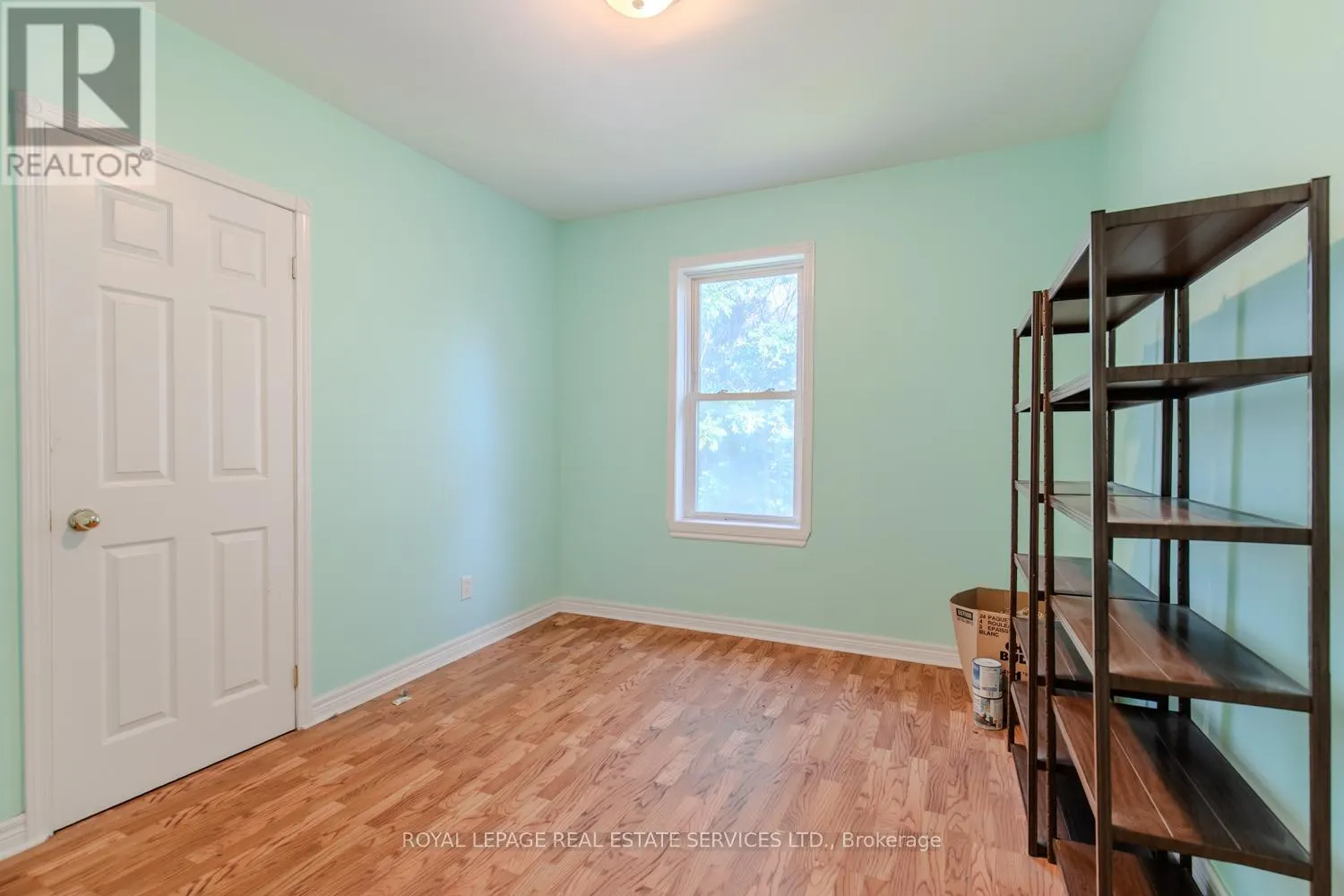 51 BARNESDALE AVENUE S